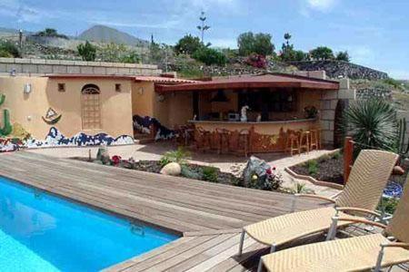 Сasa de vacaciones Casa Sevilla Mit Hellem Wohnbereich Und Terrasse Guía de Isora