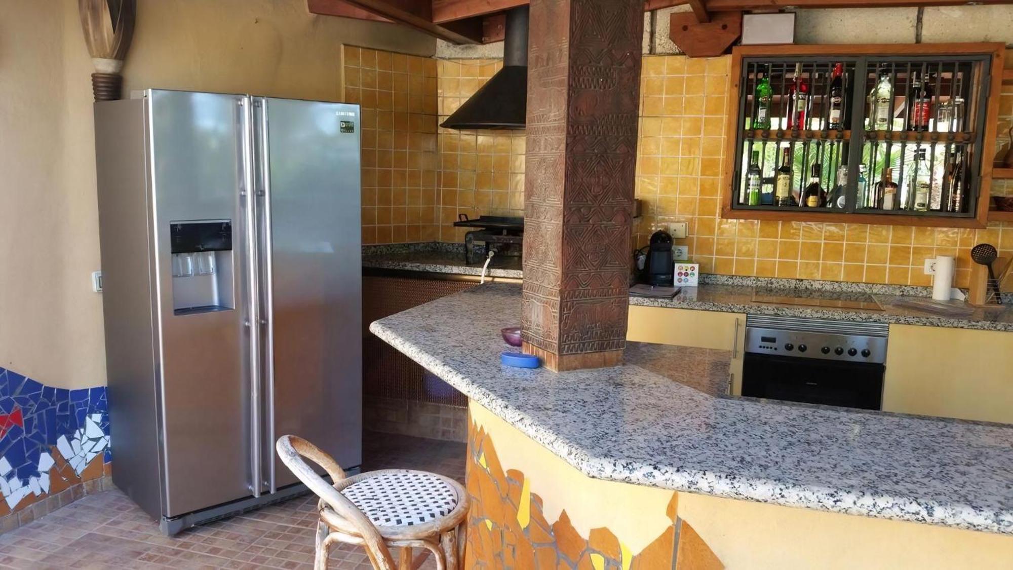 Сasa de vacaciones Casa Sevilla Mit Hellem Wohnbereich Und Terrasse Guía de Isora
