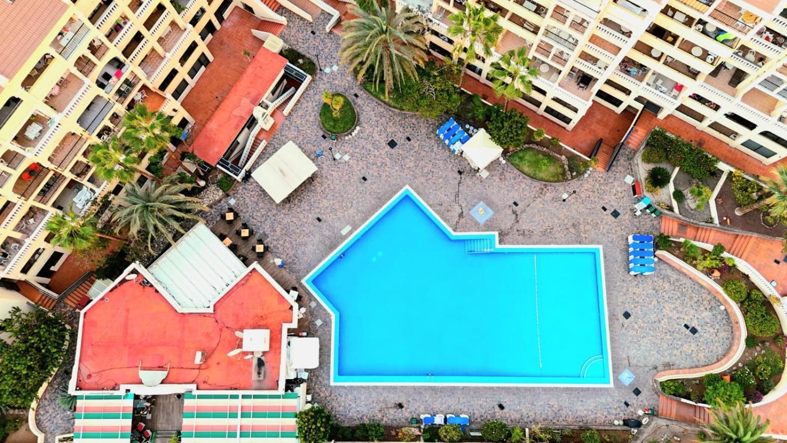 Spacious 3-bedroom Duplex With Heated Pool & Ocean View In Castle Harbour, Arona Apartment *
