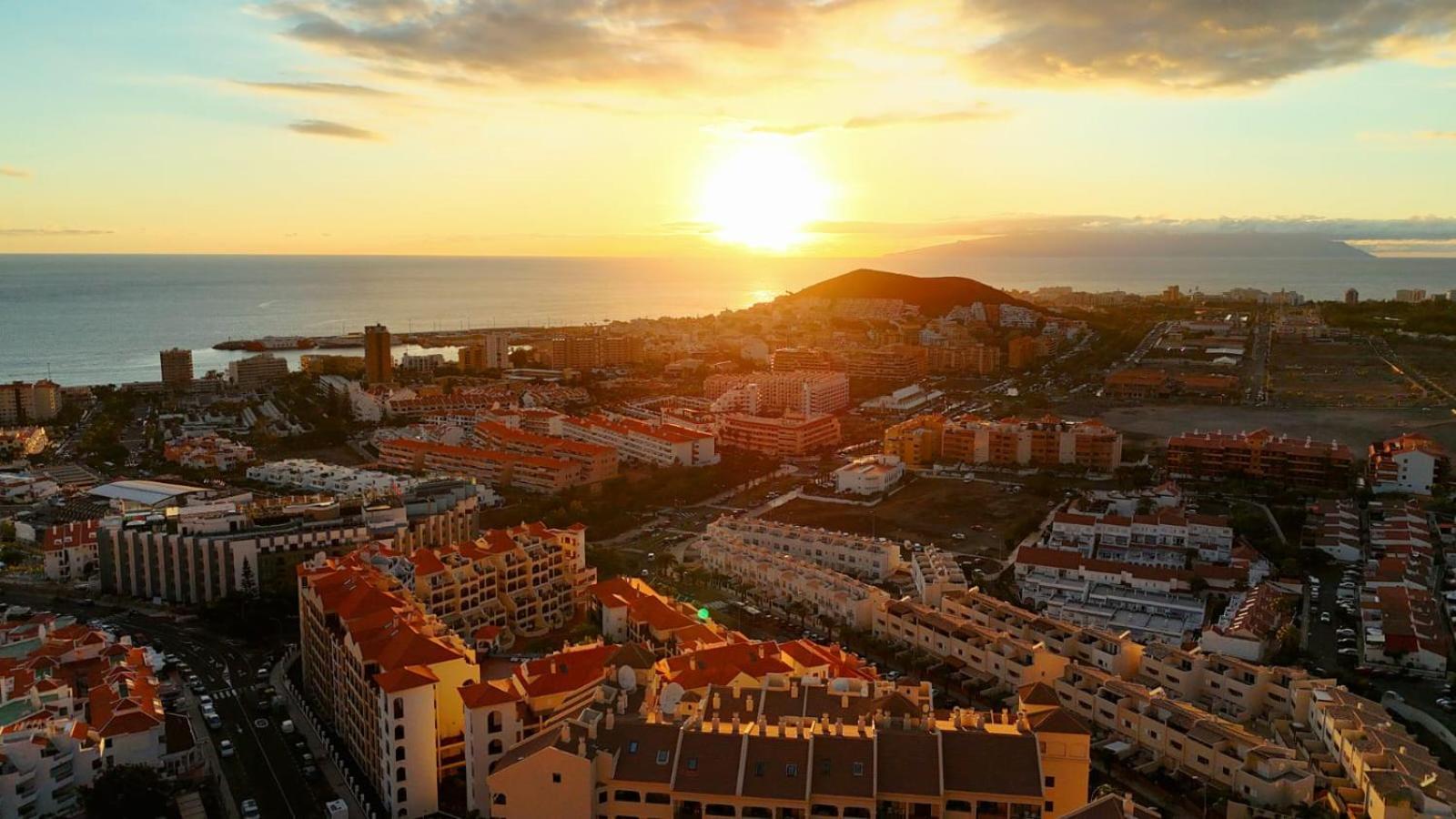 Spacious 3-bedroom Duplex With Heated Pool & Ocean View In Castle Harbour, Arona * Los Cristianos (Tenerife)