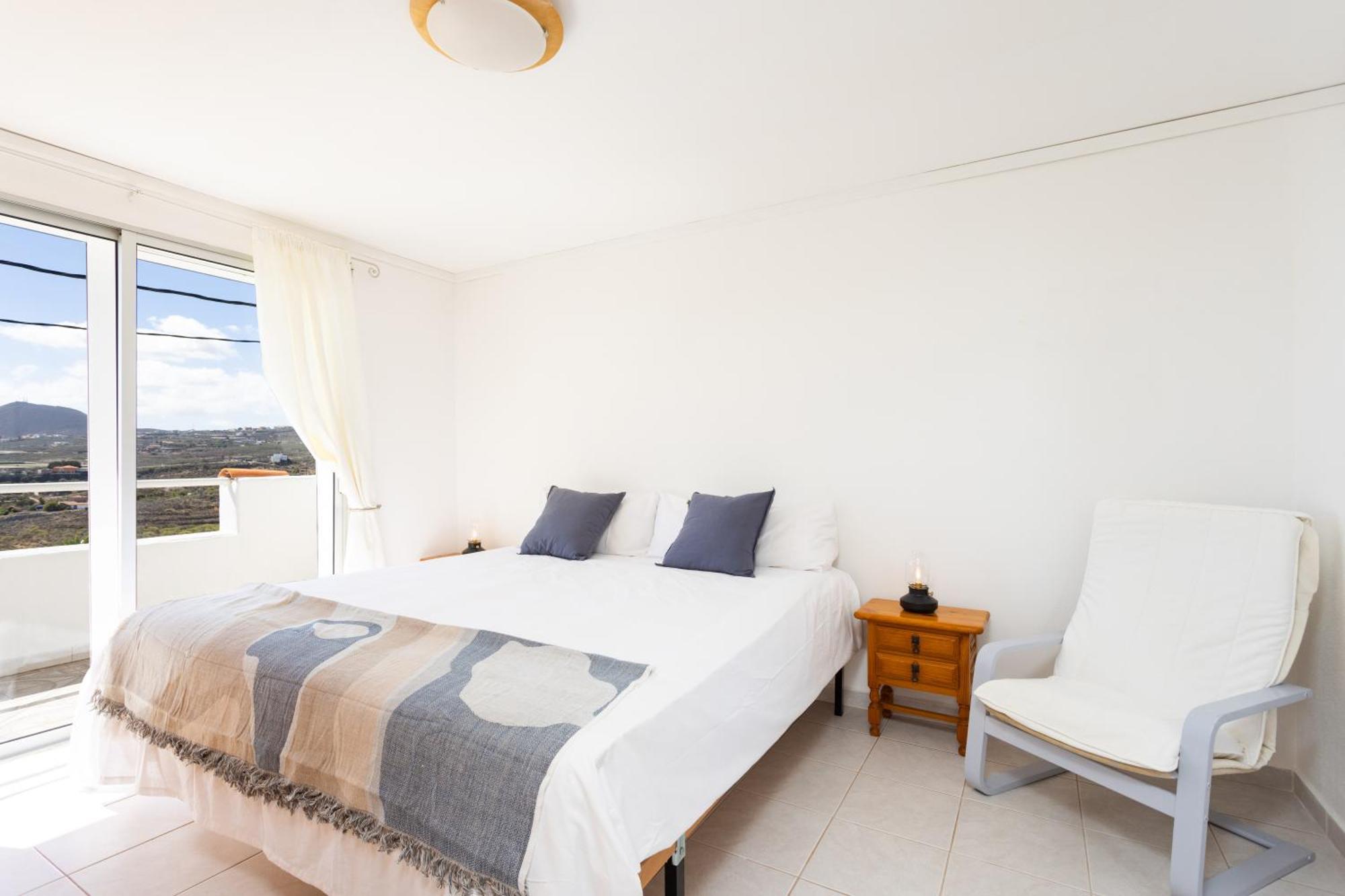 Oasis Tenerife Rentals Con Piscina Climatizada, Cocina Exterior Y Barbacoa