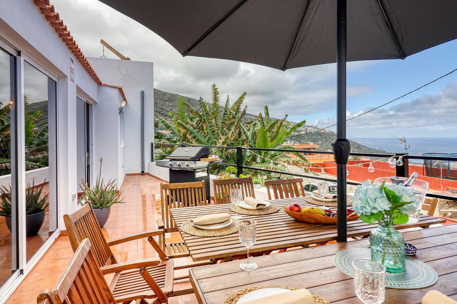 Spacious House With Bbq And Ocean Teide View, 10 Minutes From * Puerto de la Cruz (Tenerife)