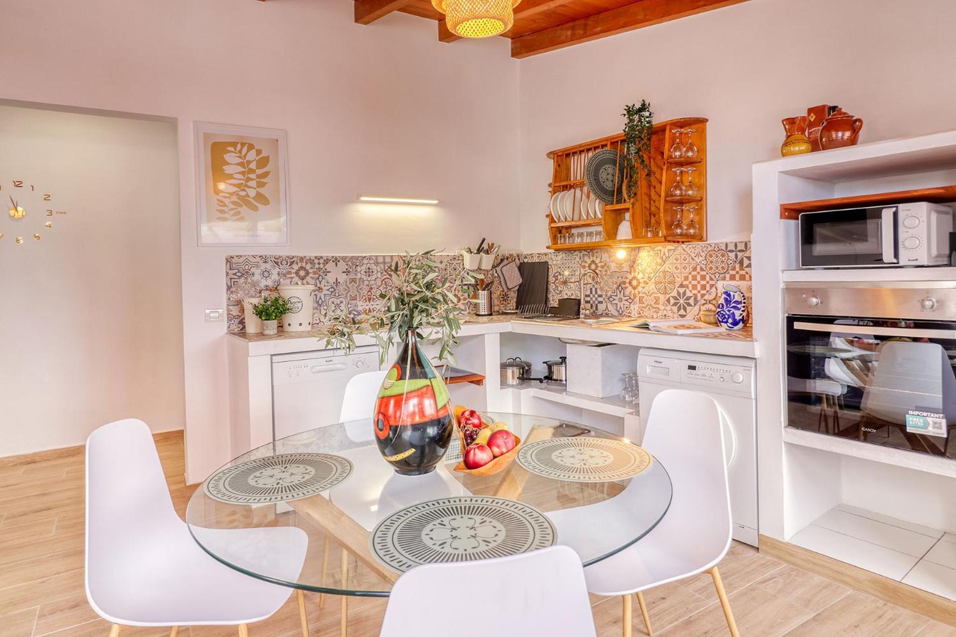 Spacious House With Bbq And Ocean Teide View, 10 Minutes From