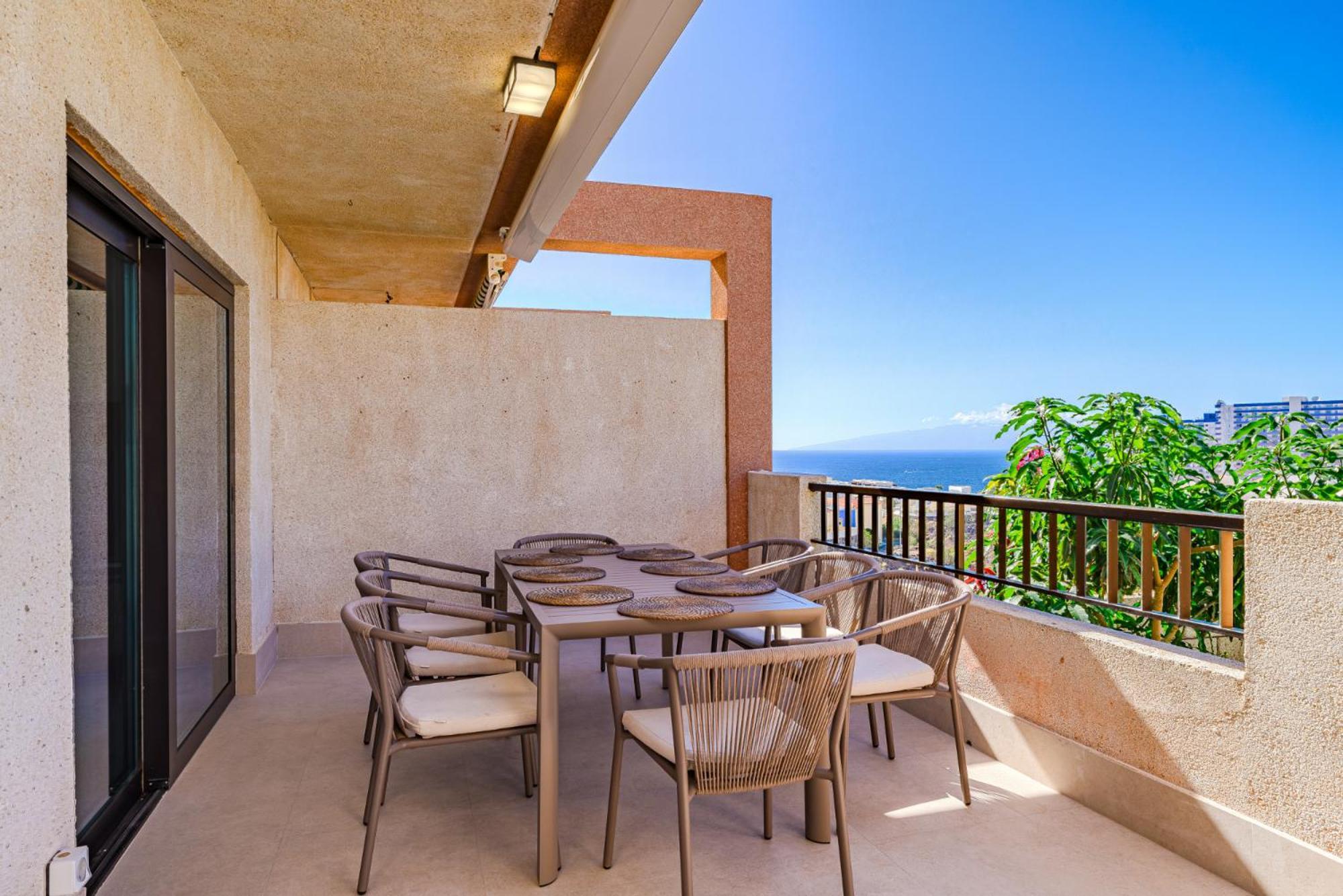 Exclusive New Townhouse In Playa Paraiso *