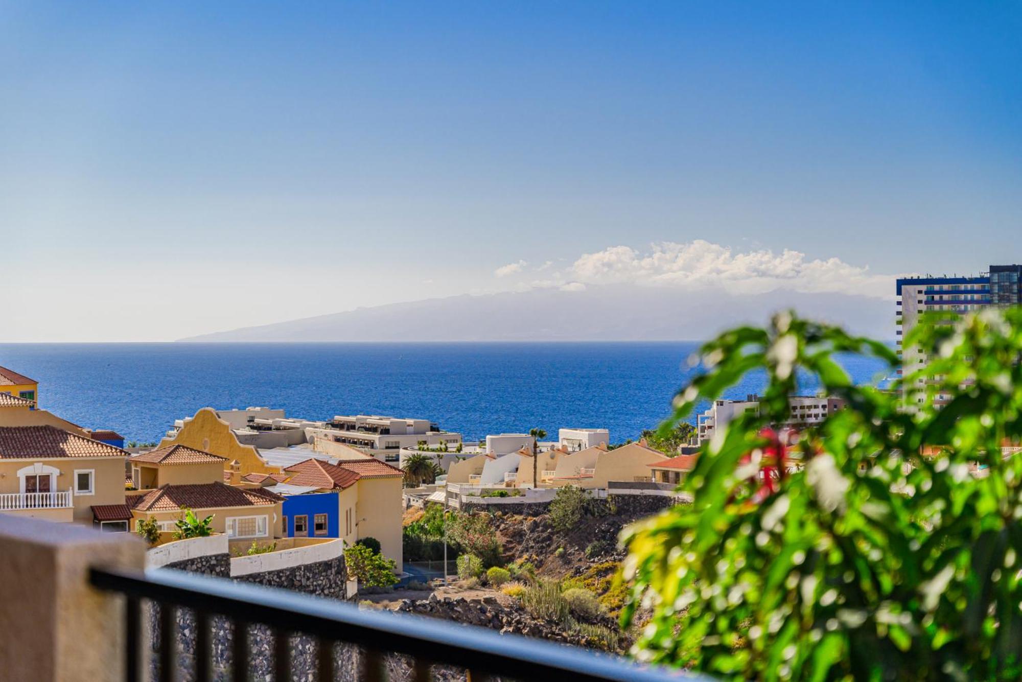 Exclusive New Townhouse In Playa Paraiso Costa Adeje (Tenerife)