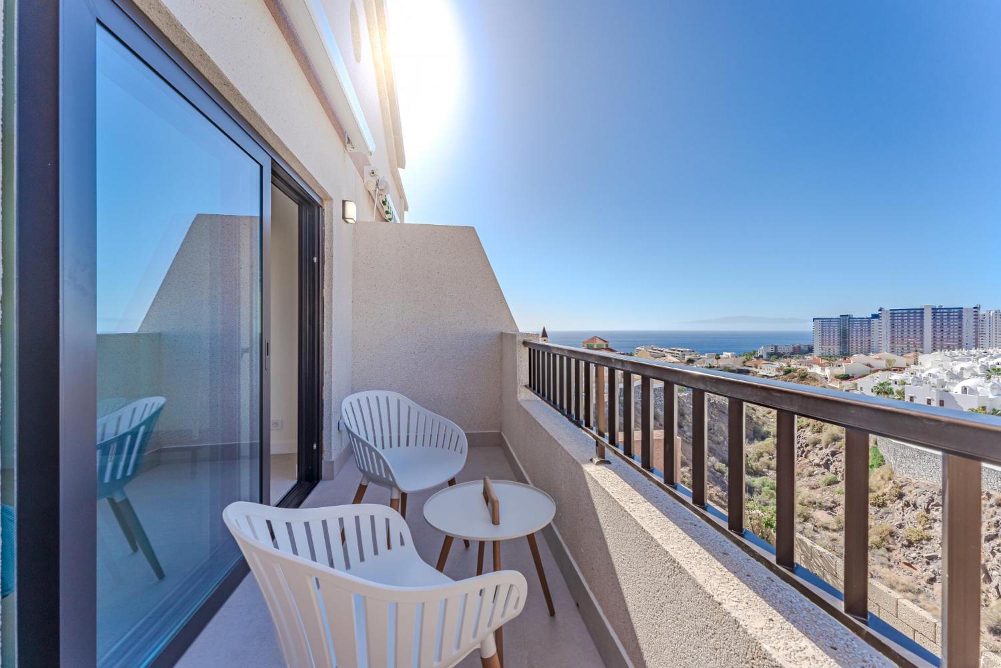 Exclusive New Townhouse In Playa Paraiso