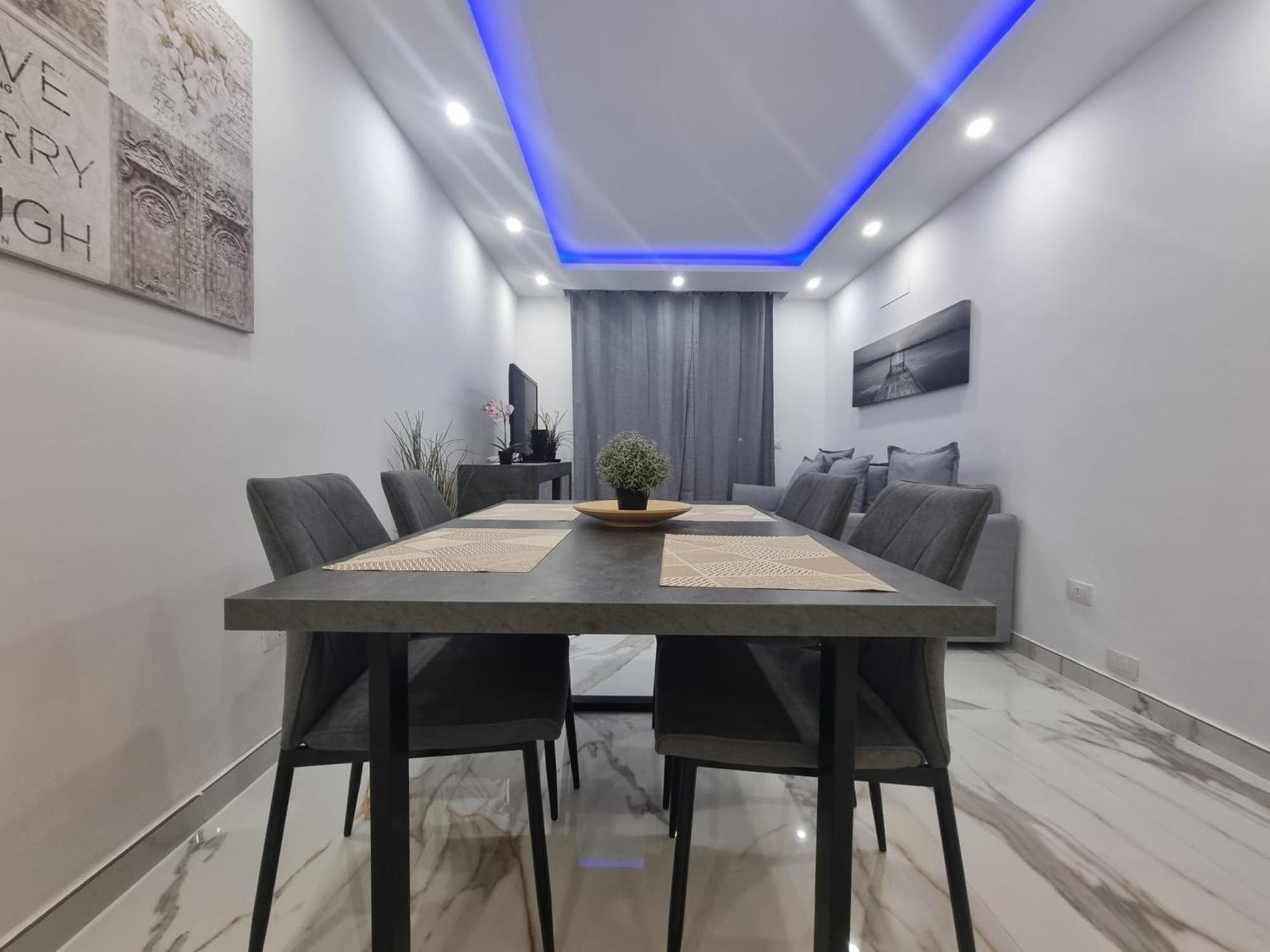Appartement Casa Palmera 2 Only 150 Meters To The Beach, Heated Pool, Wifi, Sat-Tv, Terrace, Central Location, Washing Machine Playa de las Américas
