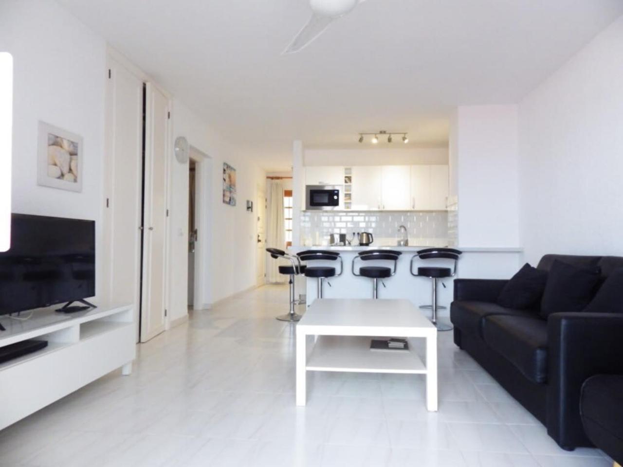 One Bedroom With Sea Views K110 Los Cristianos (Tenerife)