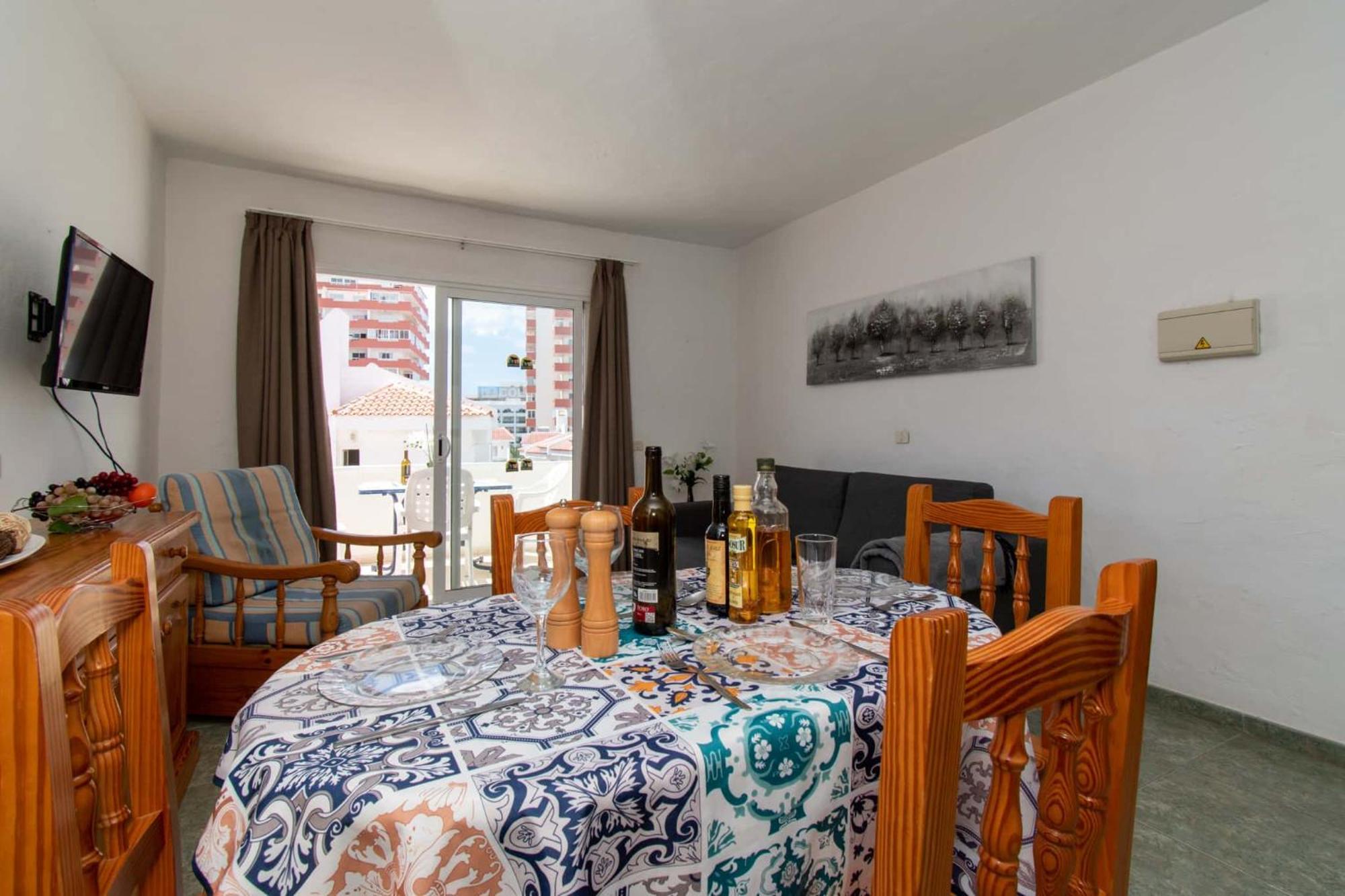 Floritas 20 - Two Bed Playa de las Americas (Tenerife)