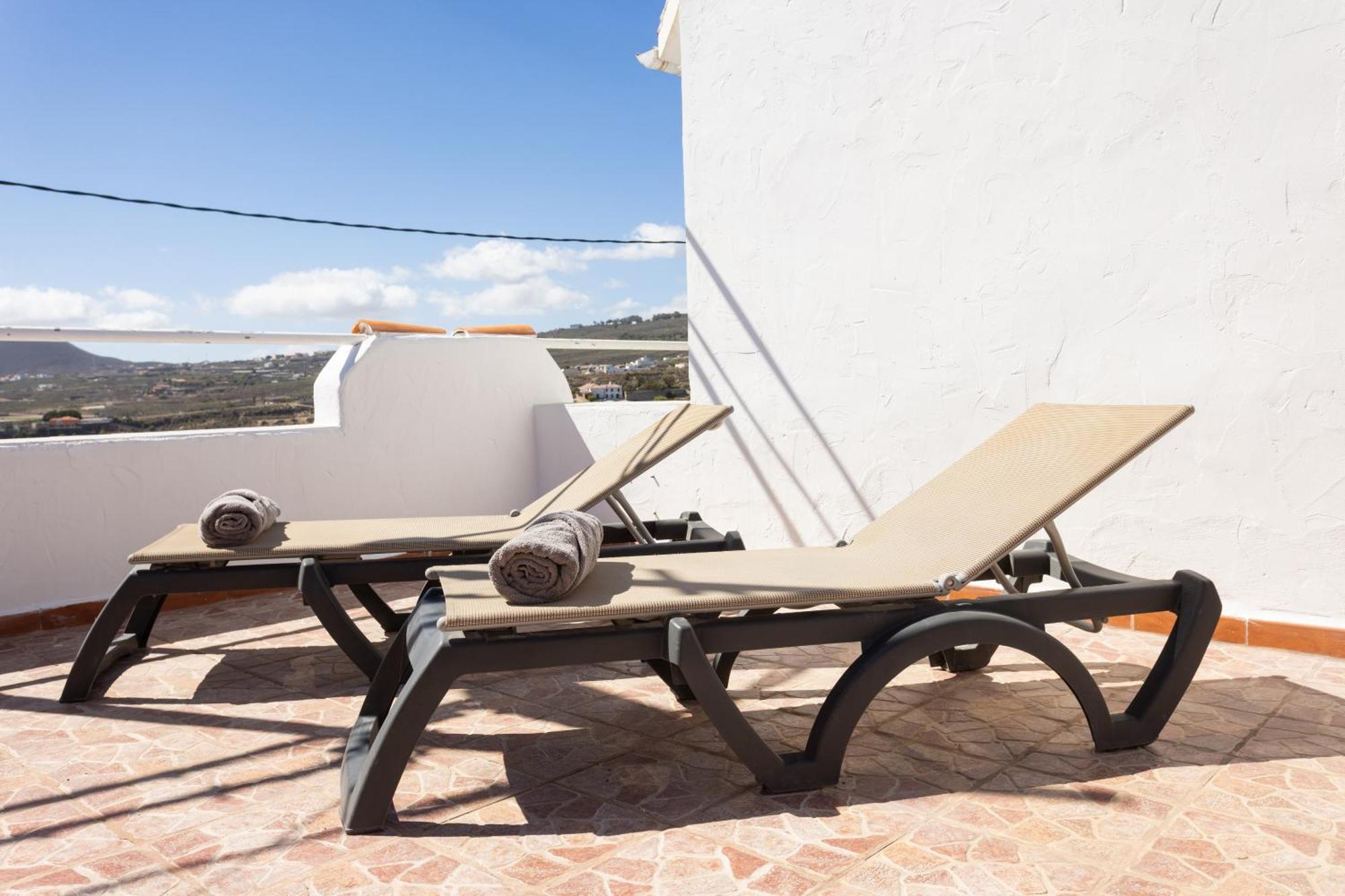 Apartamento Oasis Tenerife Rentals Con Piscina Climatizada, Cocina Exterior Y Barbacoa