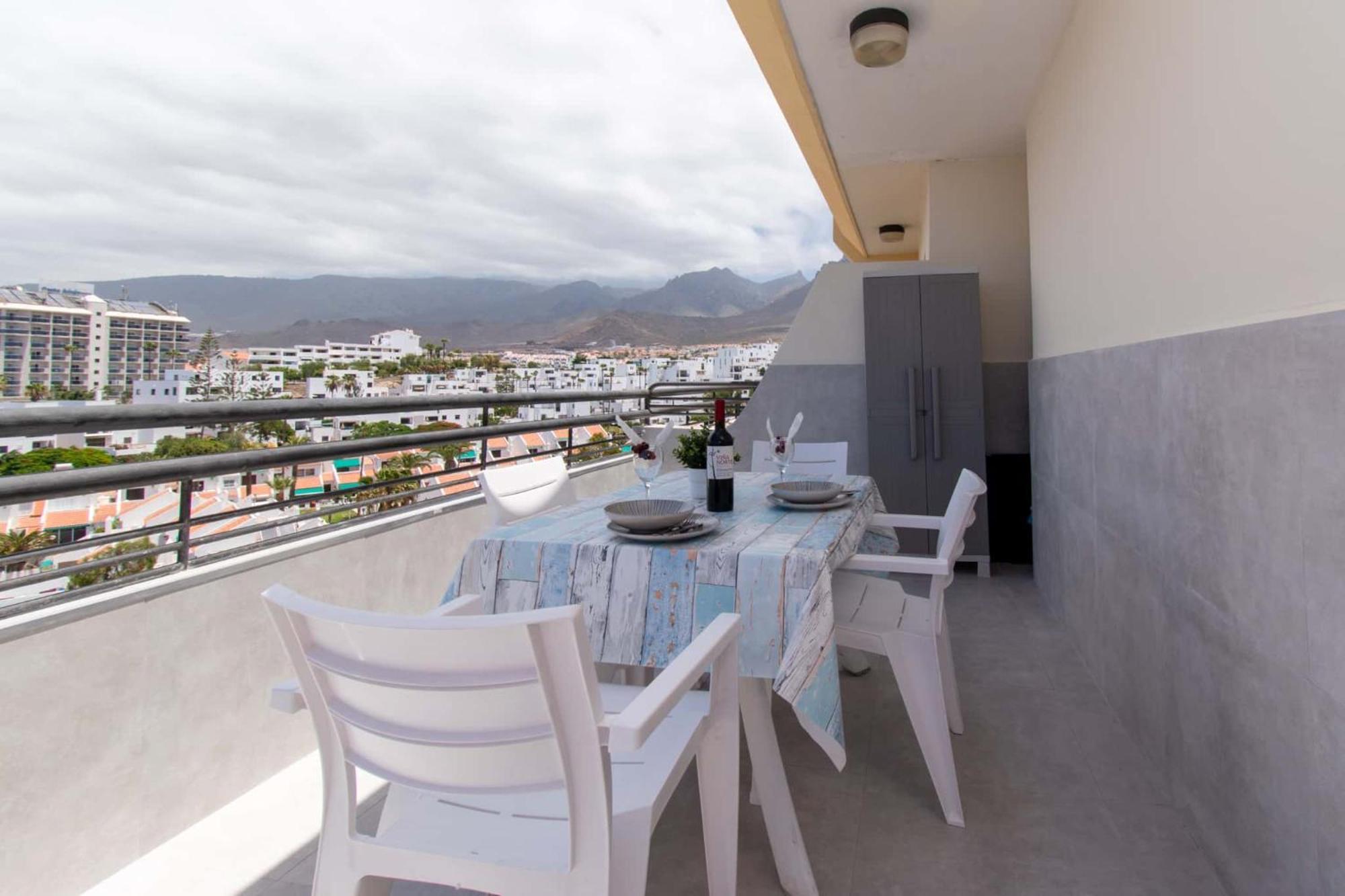 Santa Maria 120 - Two Bed Apartamento Costa Adeje (Tenerife)