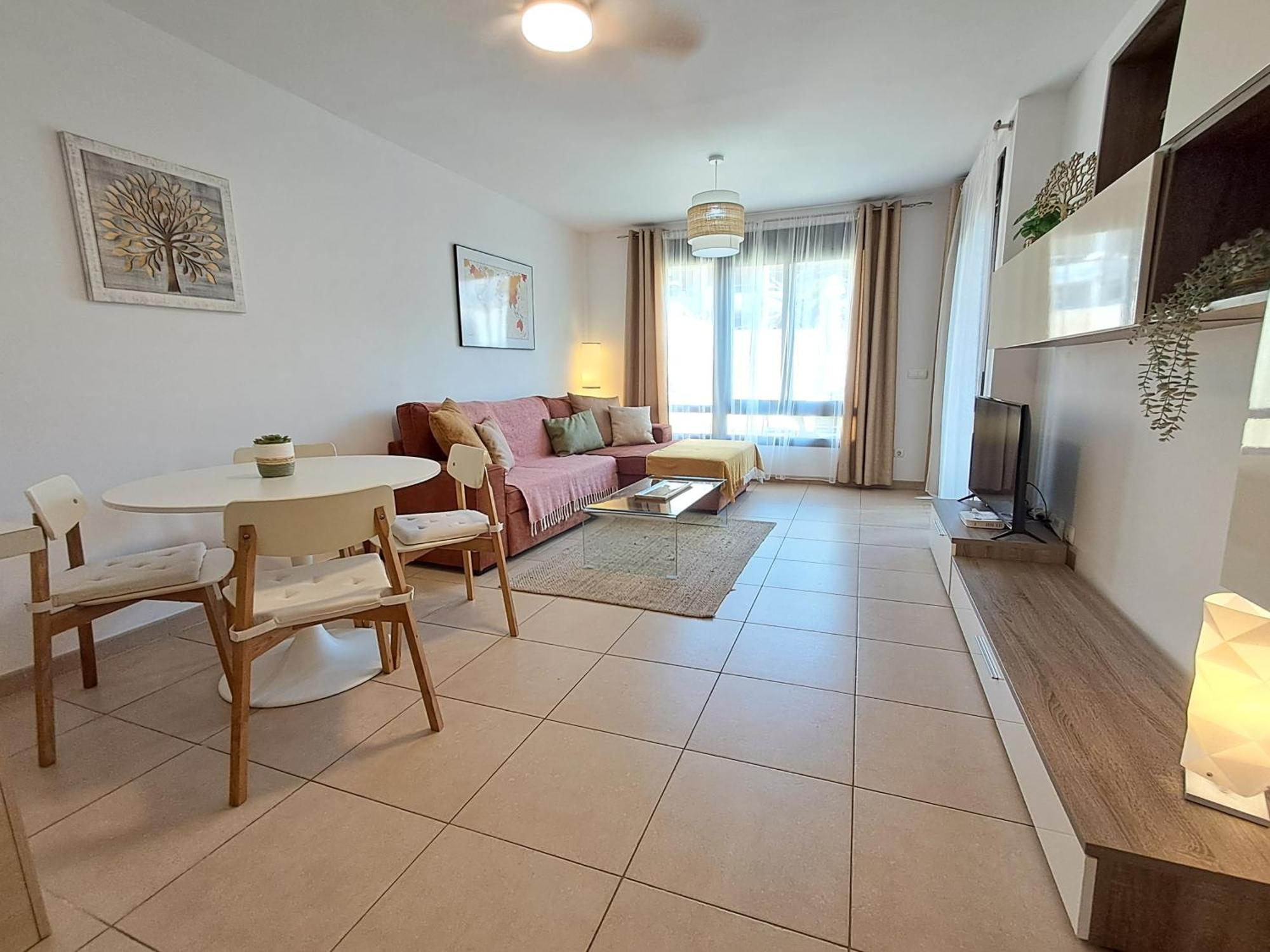 Spacious With Large Private Garden In Mar Appartement