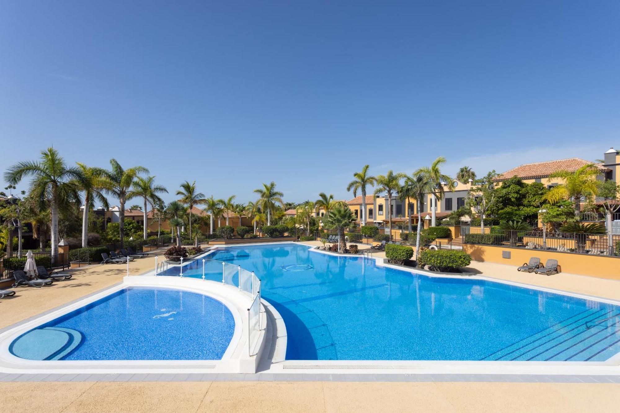Holiday home Exclusive Townhouse In Plaza Del Duque Close To The