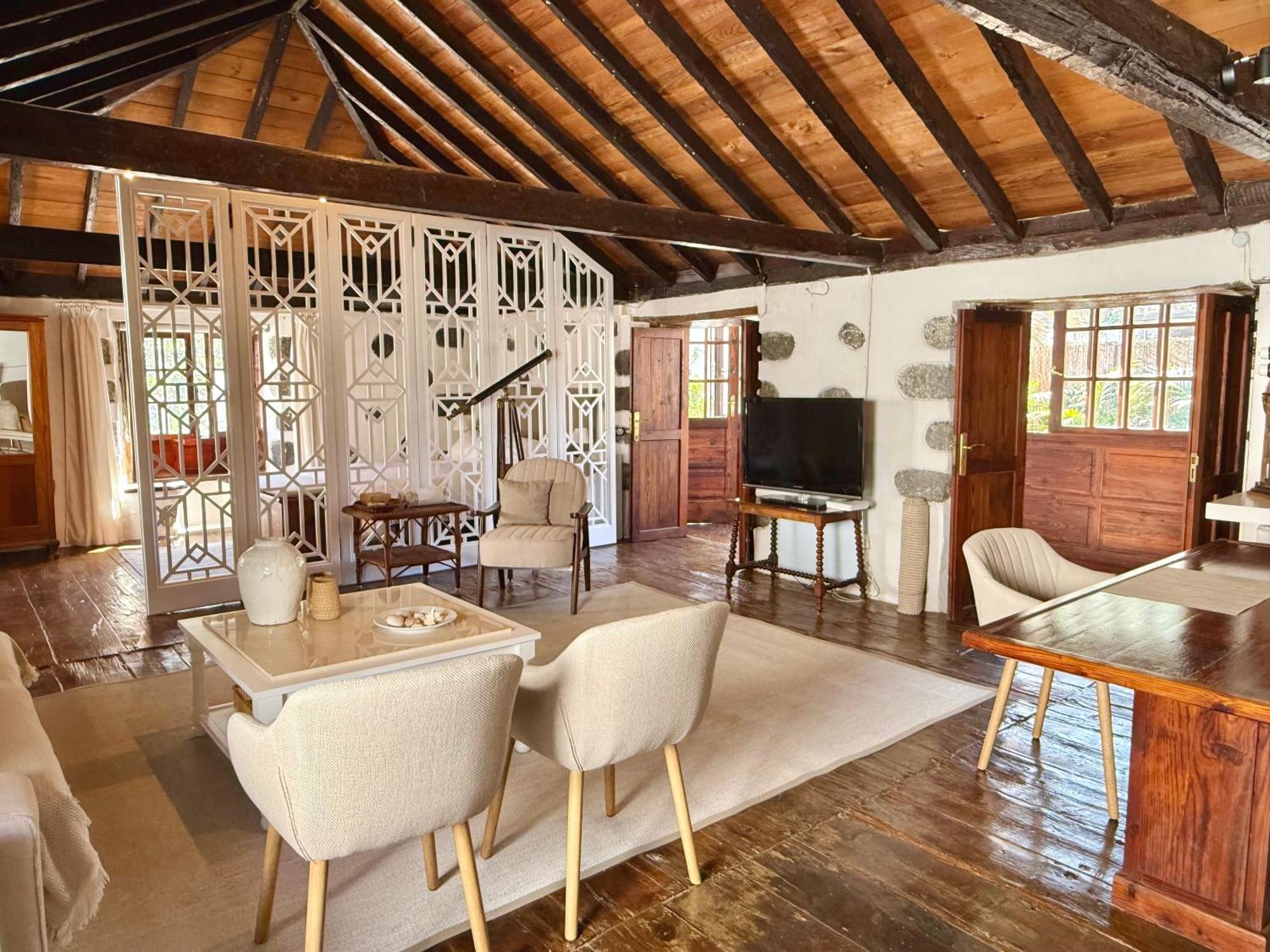 Casa Jarana, Private House With Jacuzzi Near The Sea *