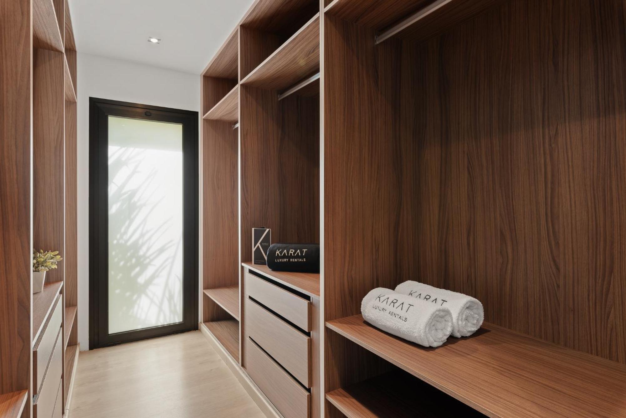 Karat Esmeralda Villa *