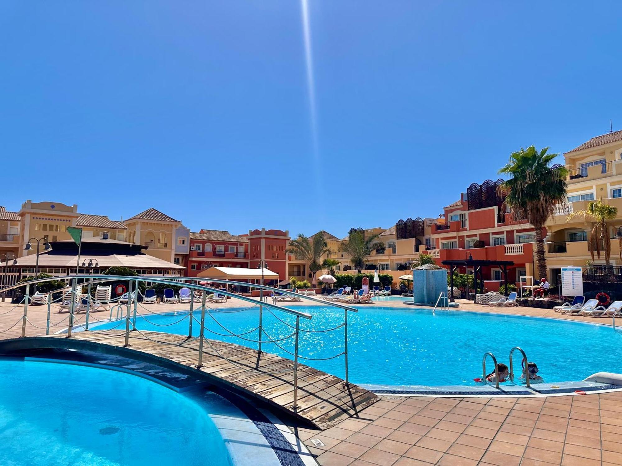 Sunny & Heated Pool Apartamento Los Cristianos (Tenerife)