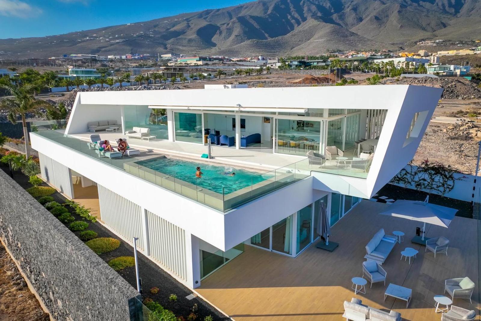 Luxliving Tenerife Serenas Villa