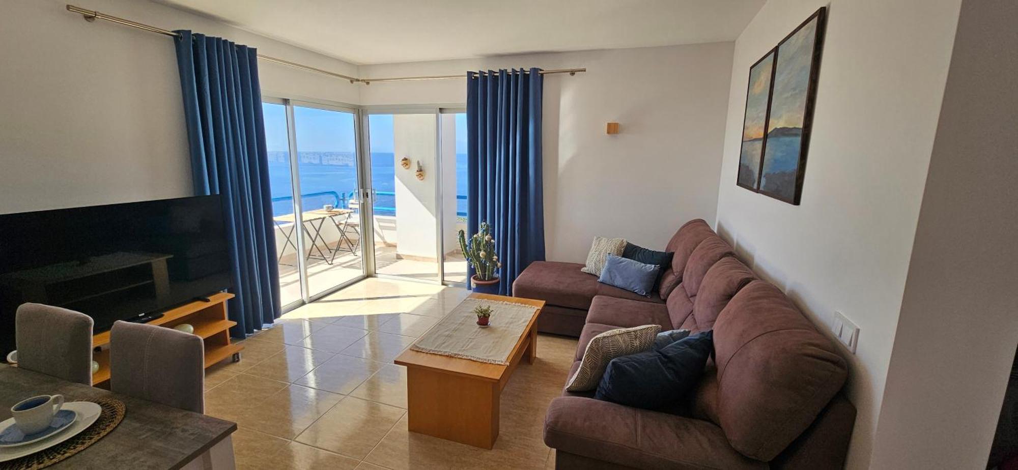 Apartment 3 Islands View *