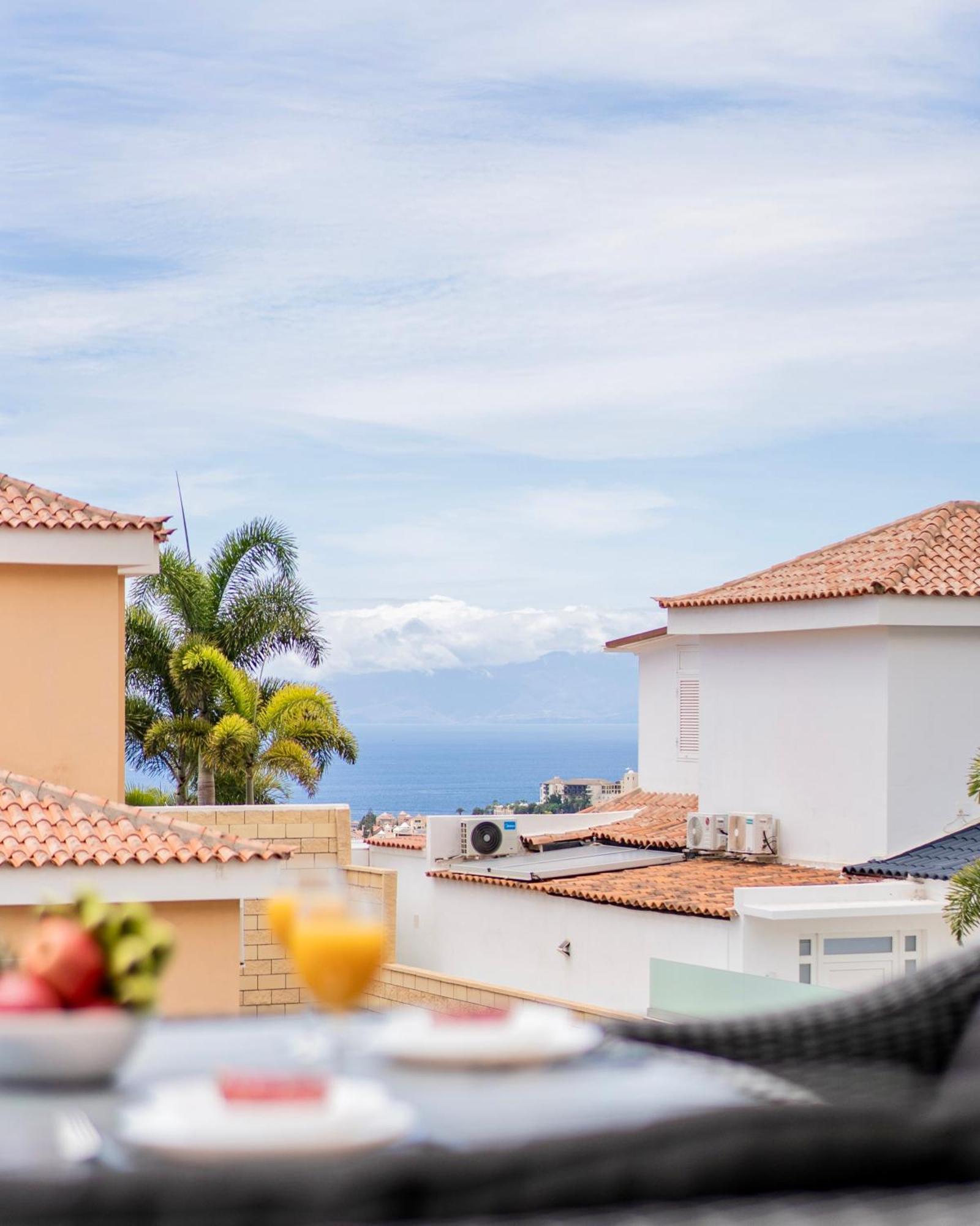 Apartamento Charming Semi- Detached In Mirador Del Duque Costa Adeje (Tenerife)