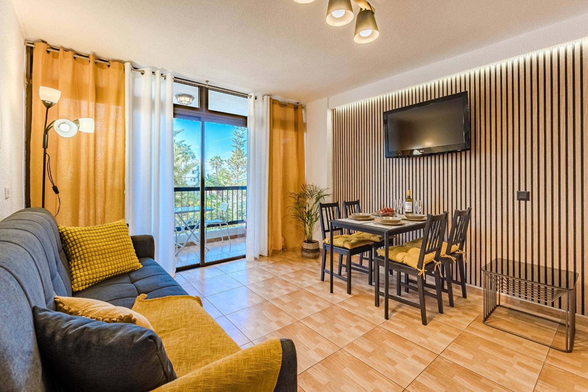 One Bedroom Americas *