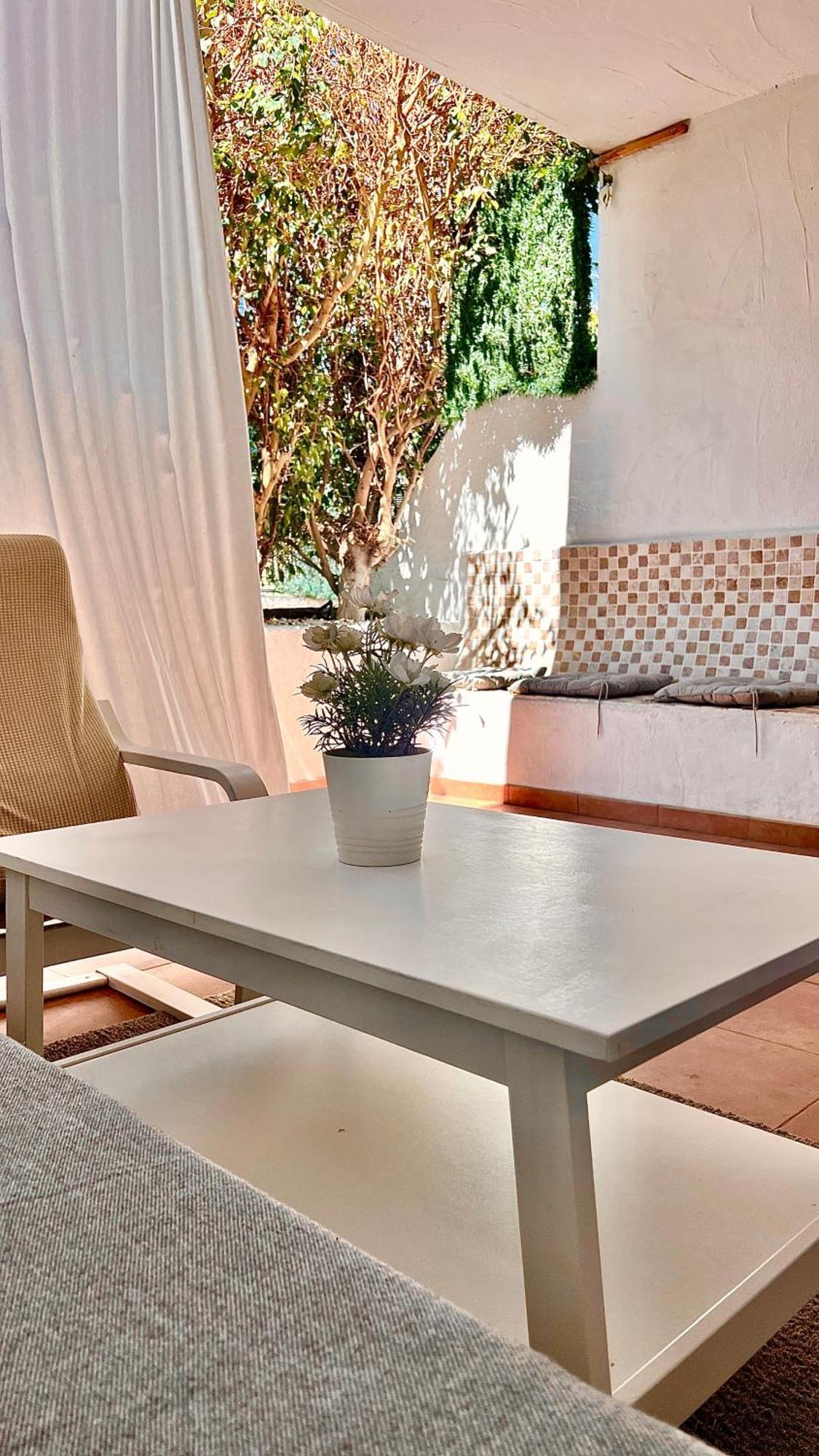 Cozy Two Bed Apartment. Costa Adeje (Tenerife)