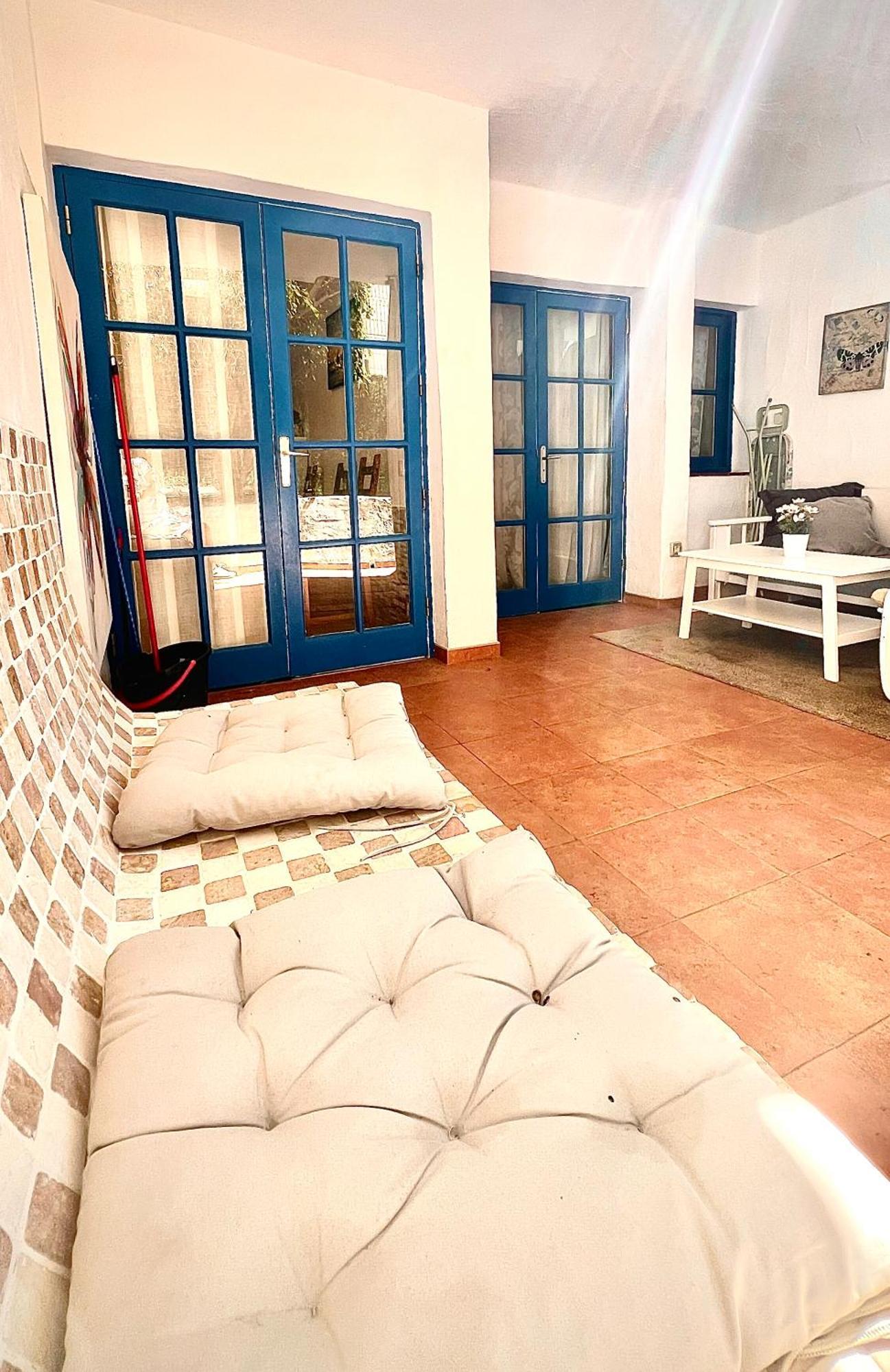 Cozy Two Bed Apartment.