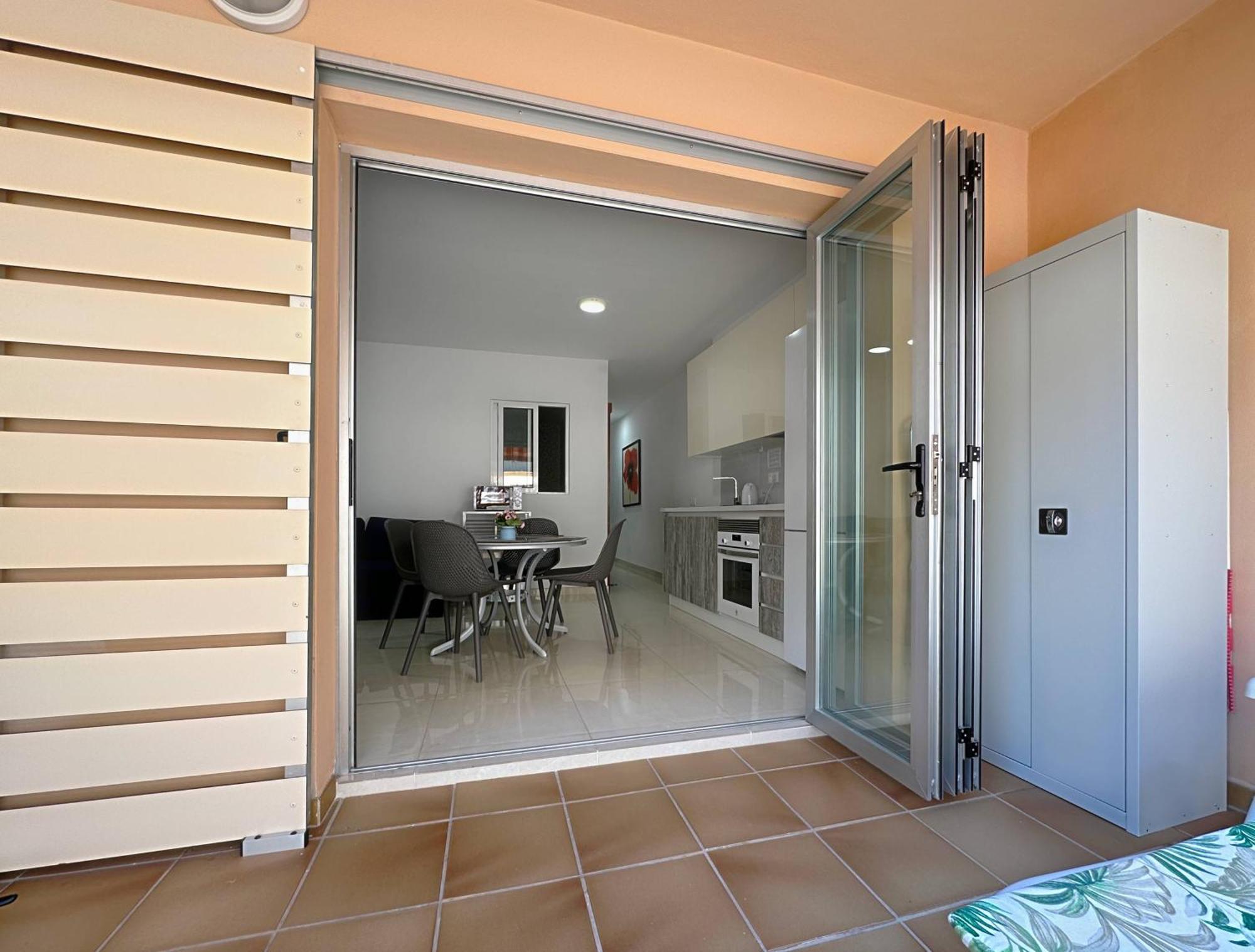 Cristianos Piscina Y Terraza Appartement *