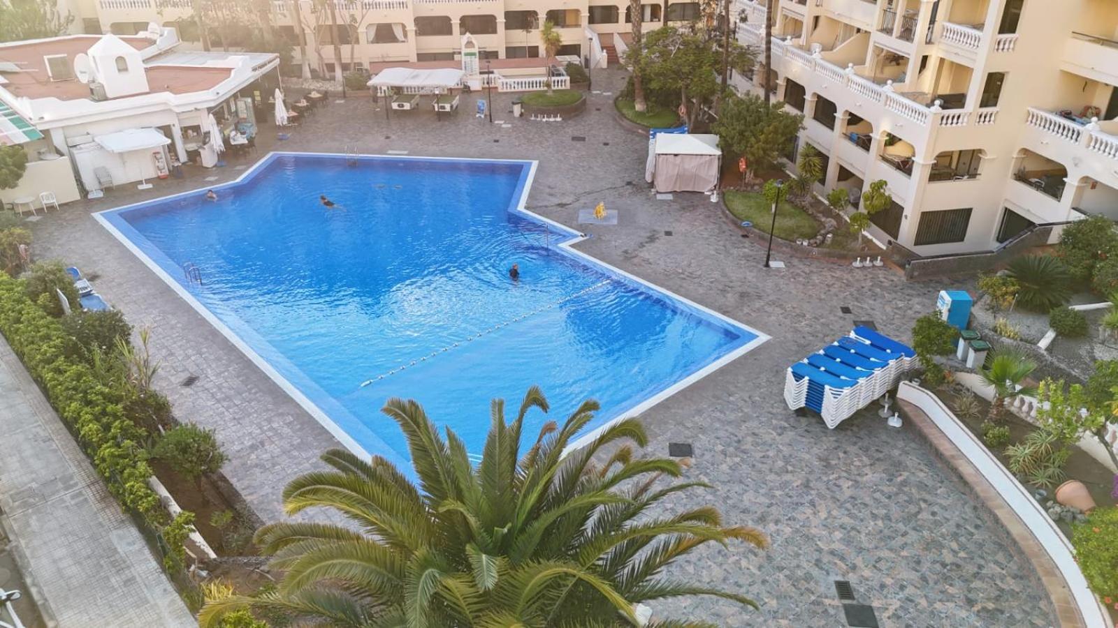 Spacious 3-bedroom Duplex With Heated Pool & Ocean View In Castle Harbour, Arona *