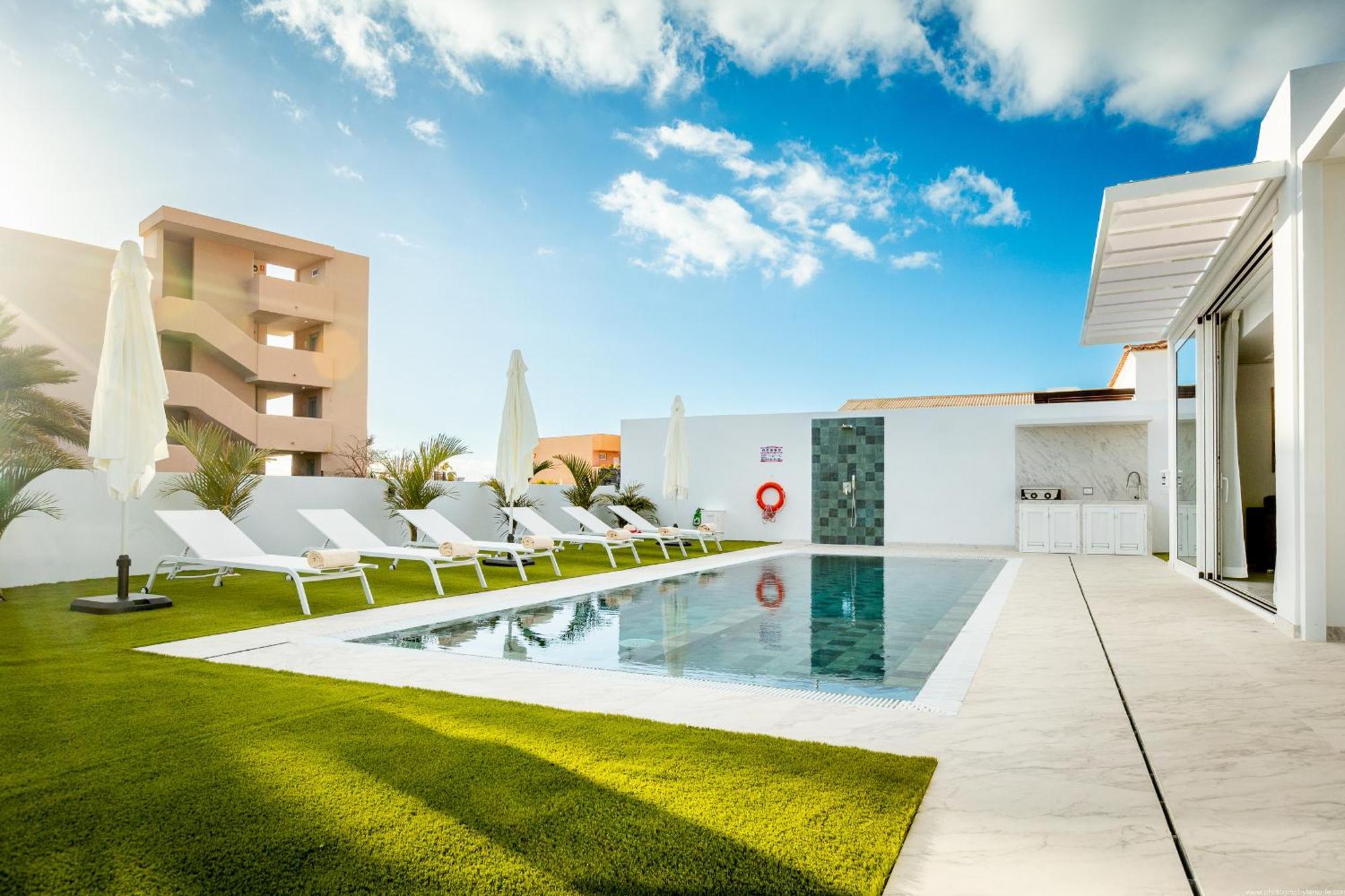 Michelle Private Oasis Heated Pool And Wifi Villa *