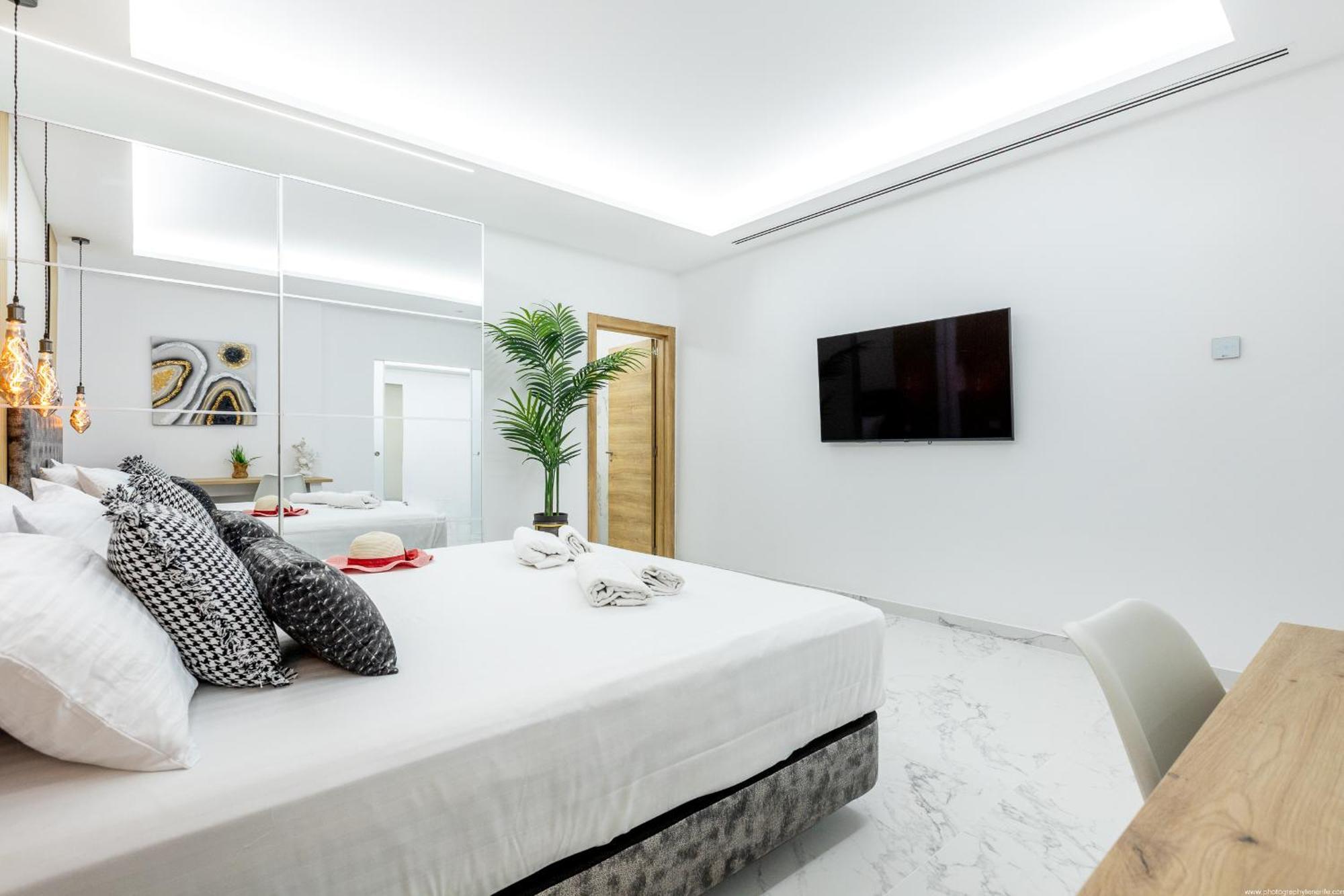 Michelle Private Oasis Heated Pool And Wifi Playa Paraiso (Tenerife)