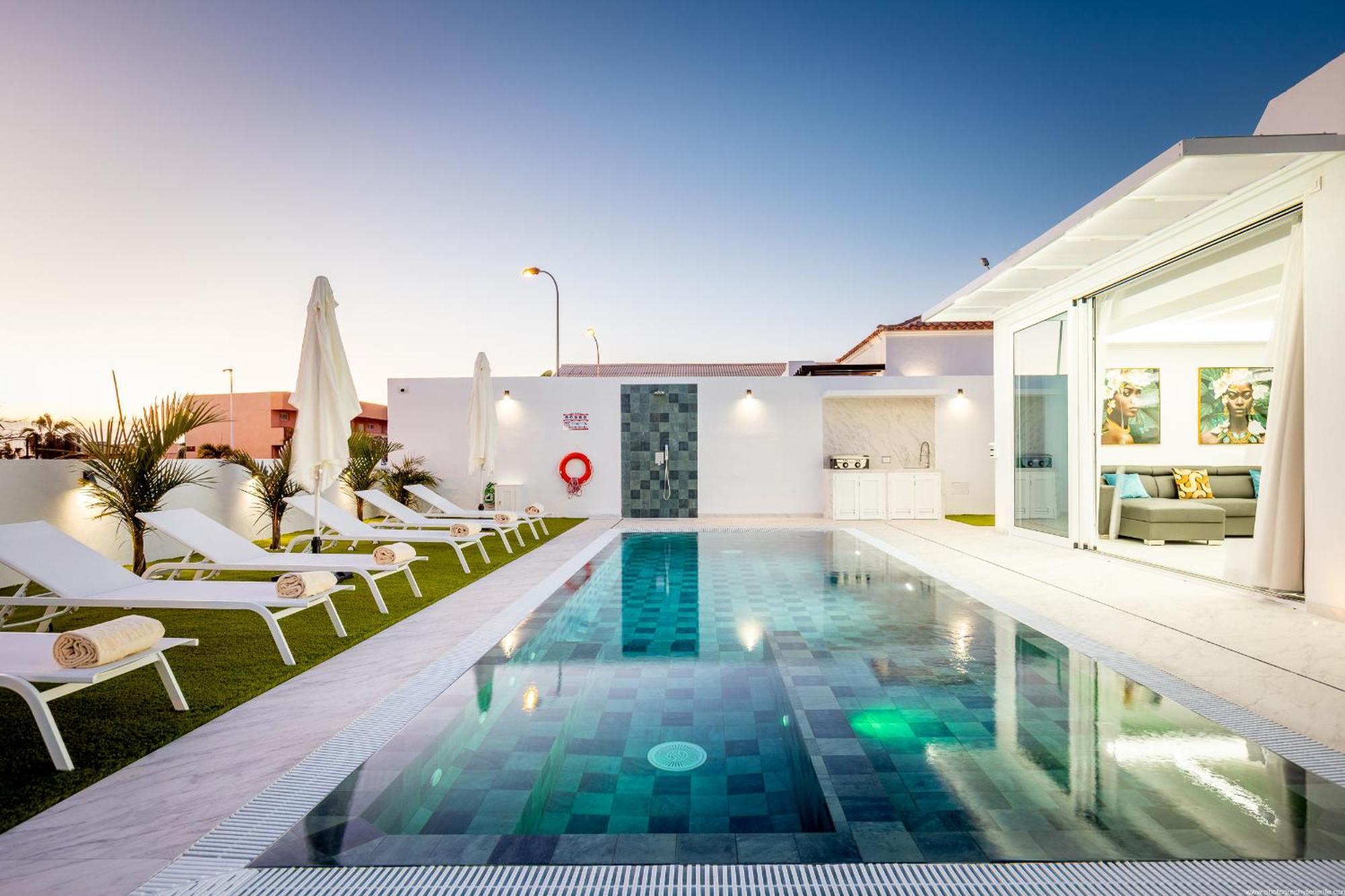 Villa Michelle Private Oasis Heated Pool And Wifi