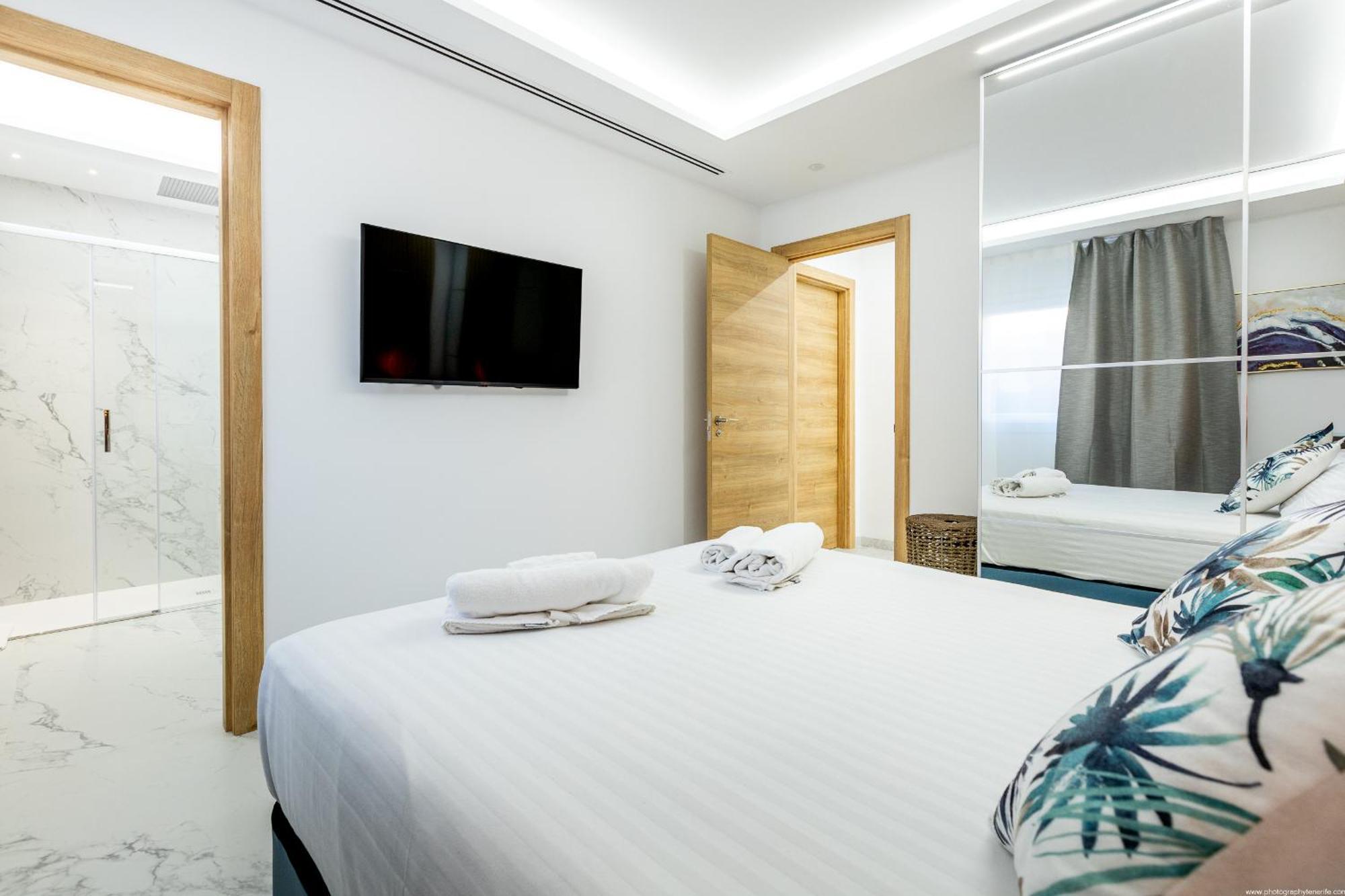 Villa Michelle Private Oasis Heated Pool And Wifi Playa Paraiso (Tenerife)