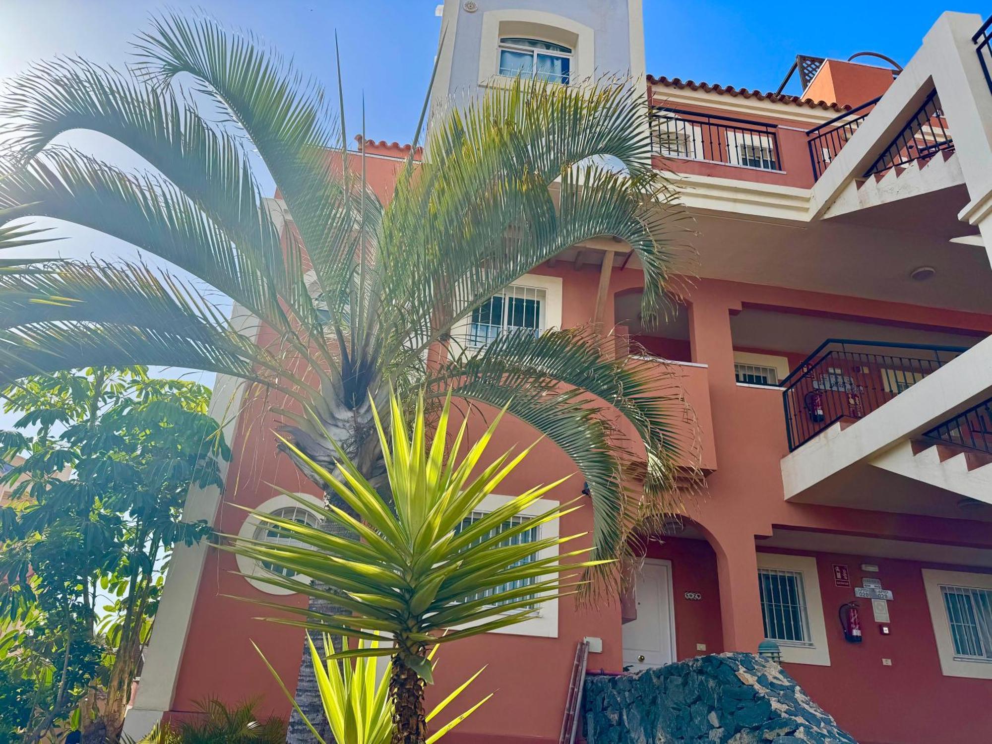 Apartamento Prime Americas Getaway - With Huge Private Terrace & Pool Access Los Cristianos (Tenerife)