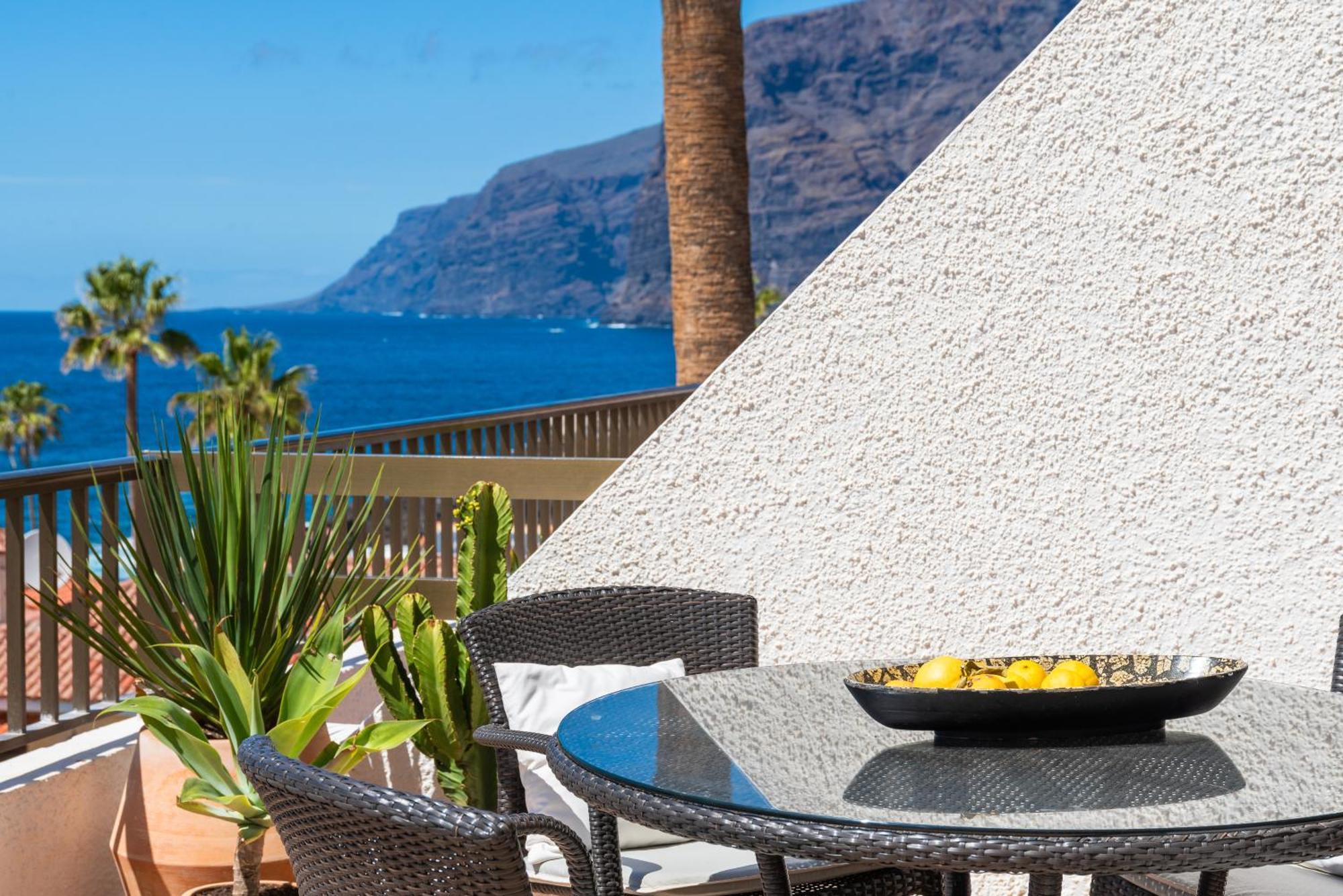 With Stunning View By Dream Homes Tenerife Apartment
