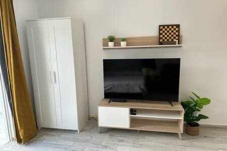 Island Village Heights 497b *