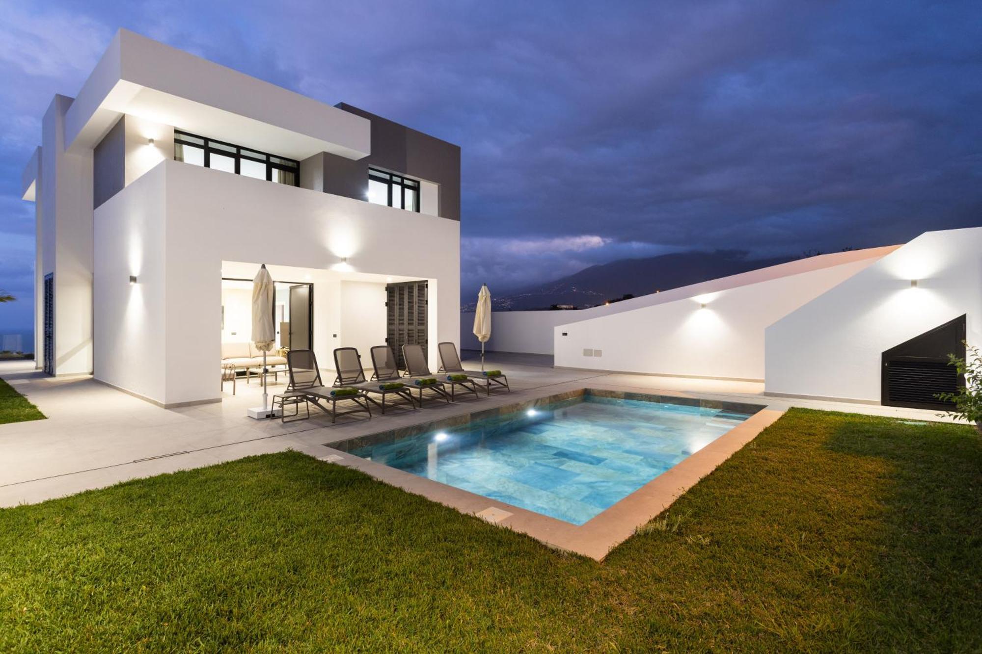Holiday home Nuevo Gorvorana 3 - Piscina Privada, Bbq