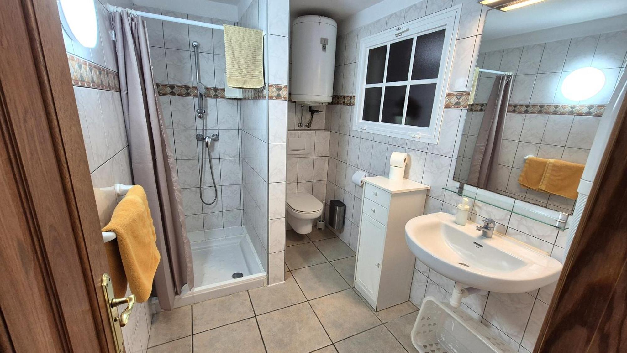 Residencial Rolando Apartamento *