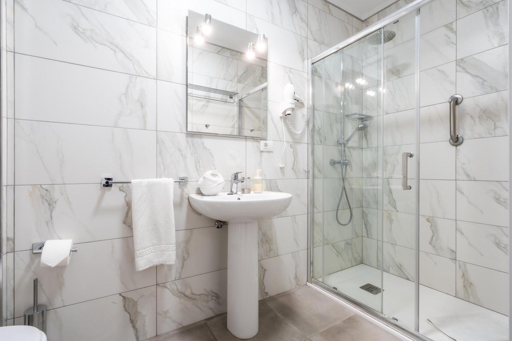 Aparthotel Menores Sea View *