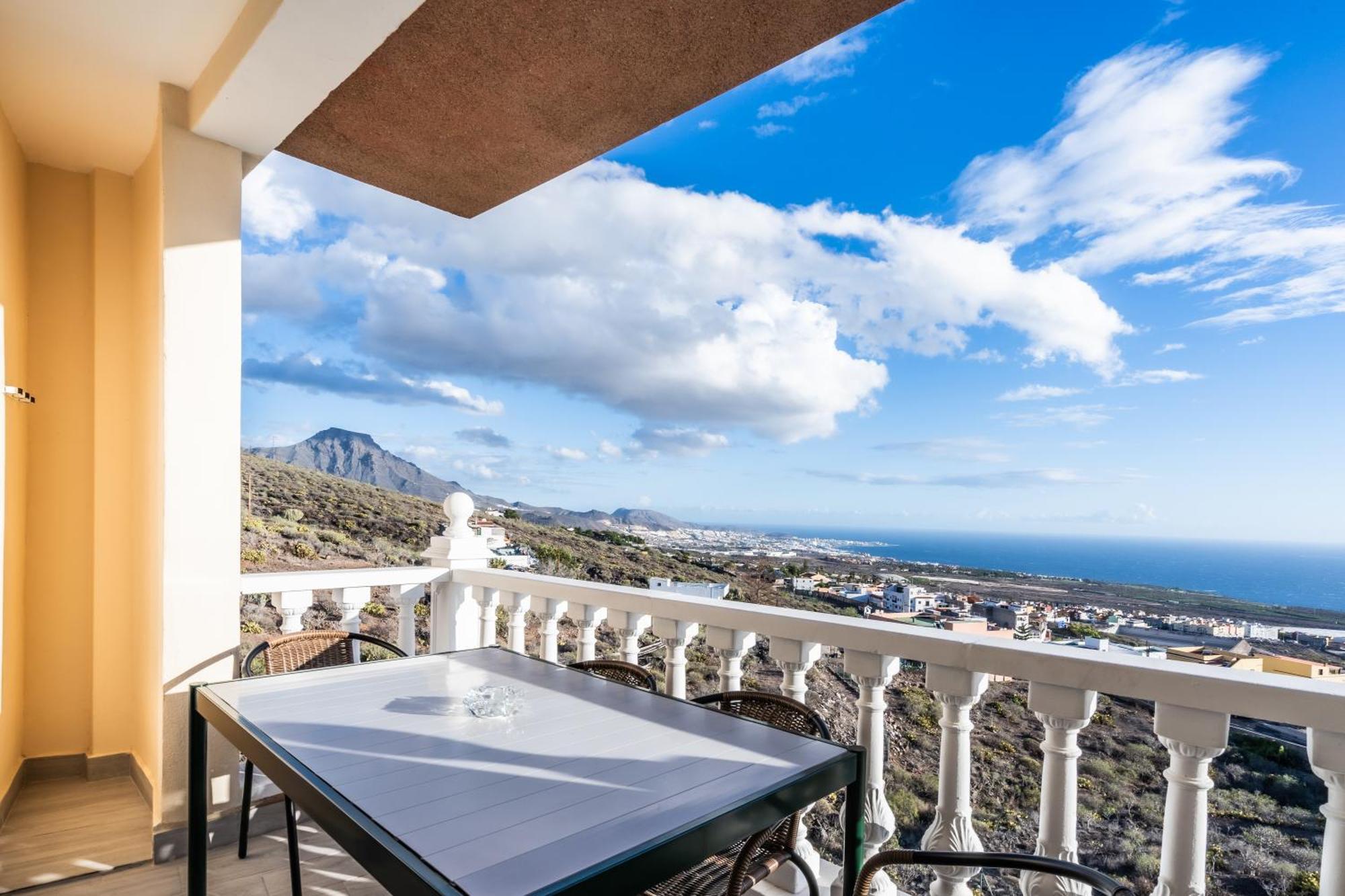 Aparthotel Menores Sea View *