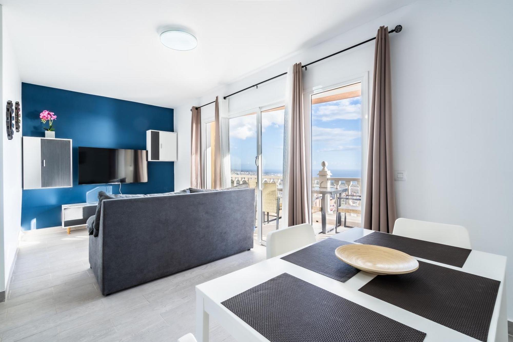 Aparthotel Menores Sea View *