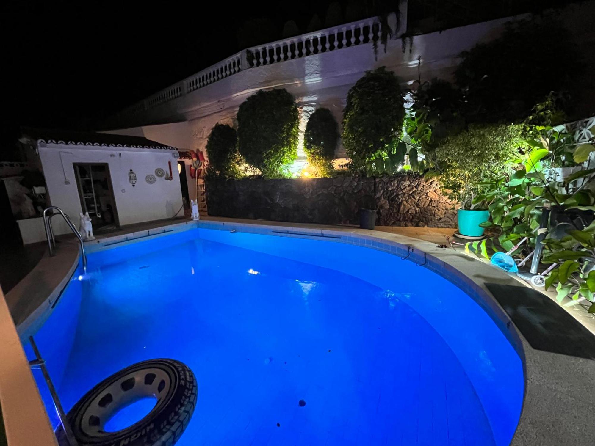 Hébergement de vacances Piscina, Chalet, Tranquila