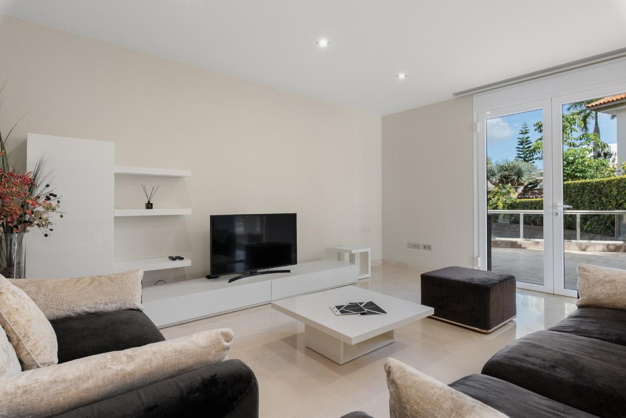 Karat Oasis Del Duque Villa Costa Adeje (Tenerife)