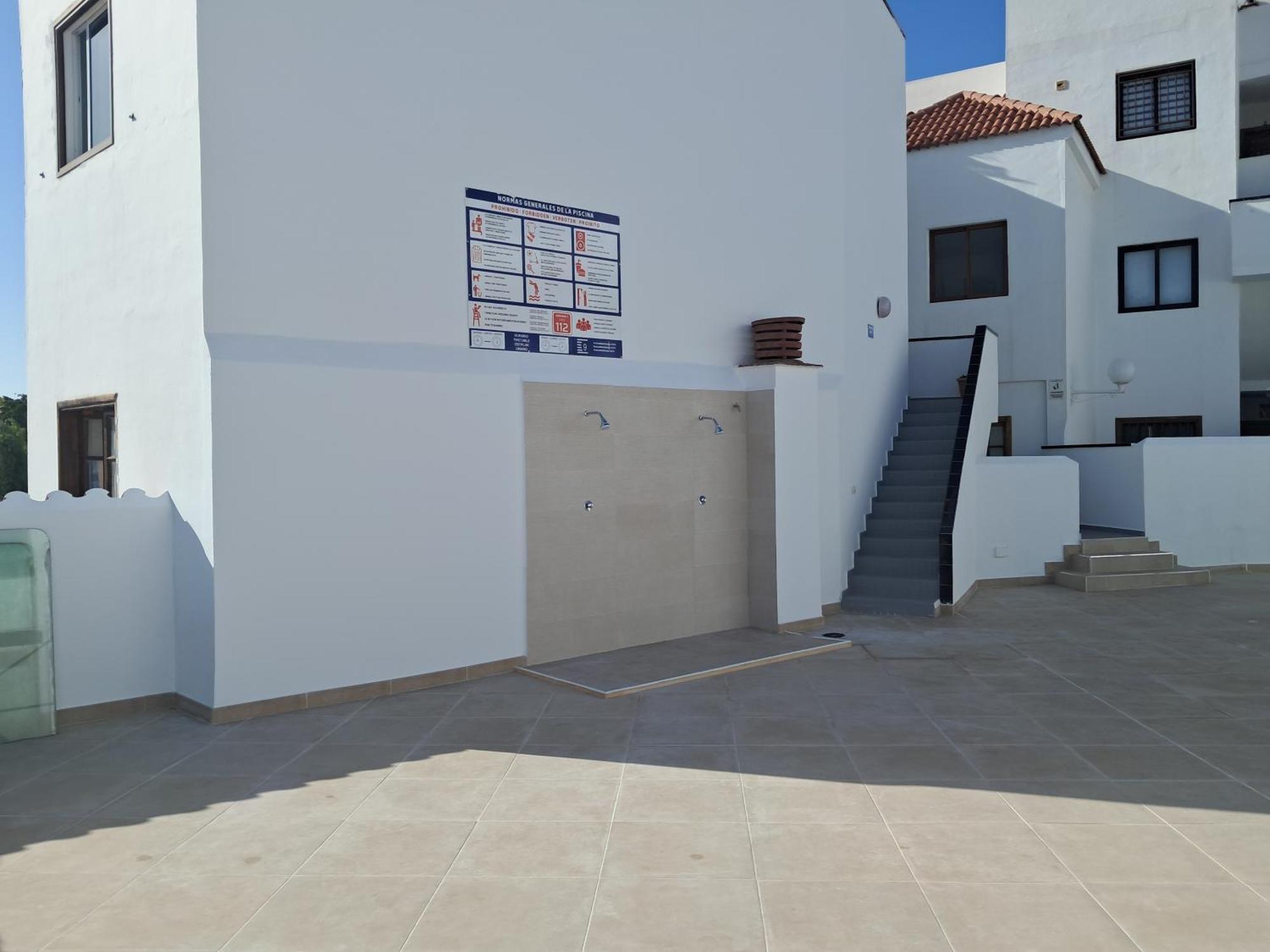 Apartment 400mtr, Of Mountain With Spectacular Surround View 200mtr Los Cristianos (Tenerife)