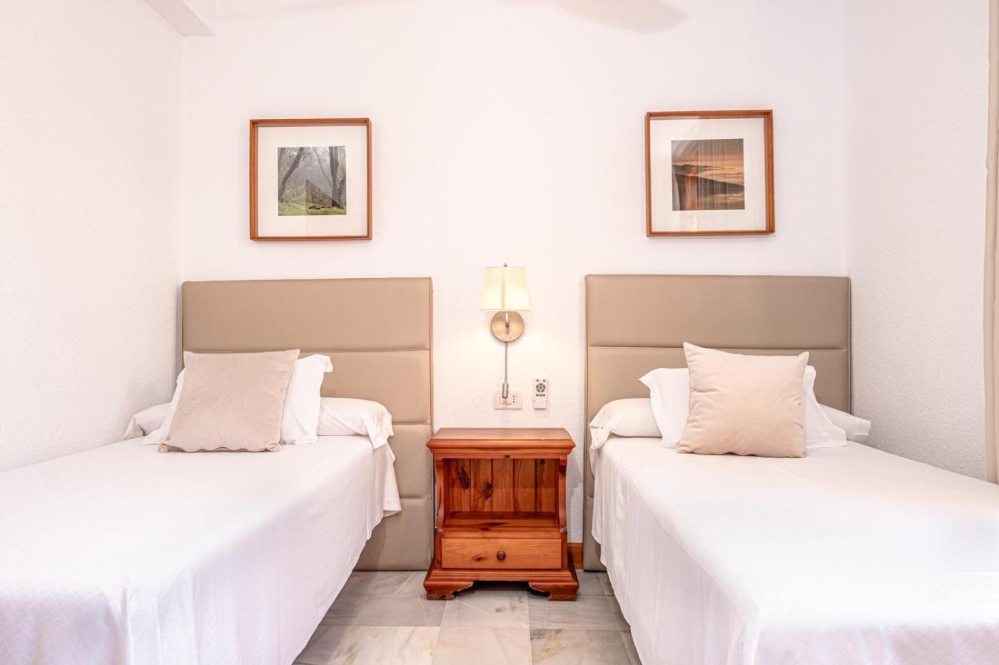 Parque Santiago Iii Official 3*