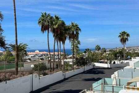 Island Village Heights 497b *