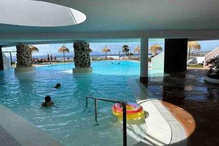 Island Village Heights 497b *
