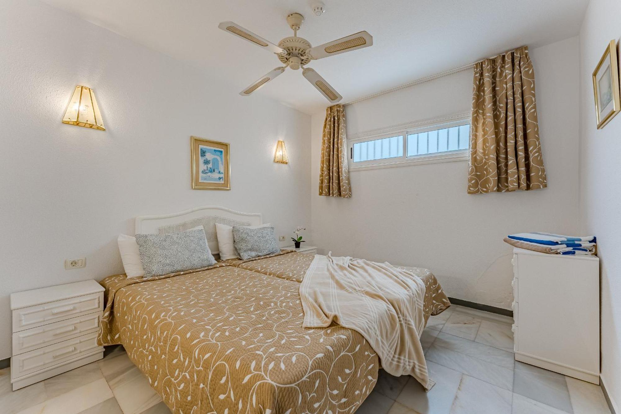 Hermitage Homes Fpc * Costa Adeje (Tenerife)