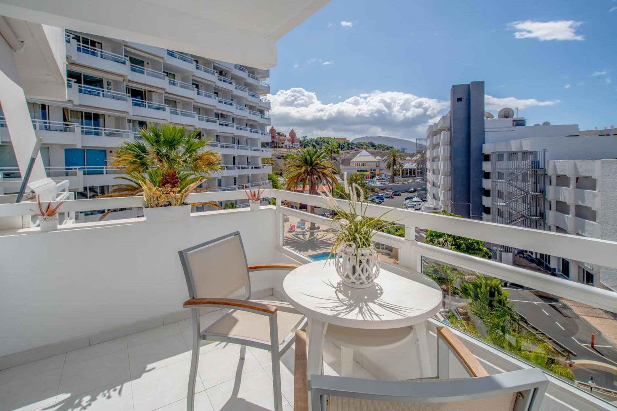 Modern Ponderosa, Americas Appartement