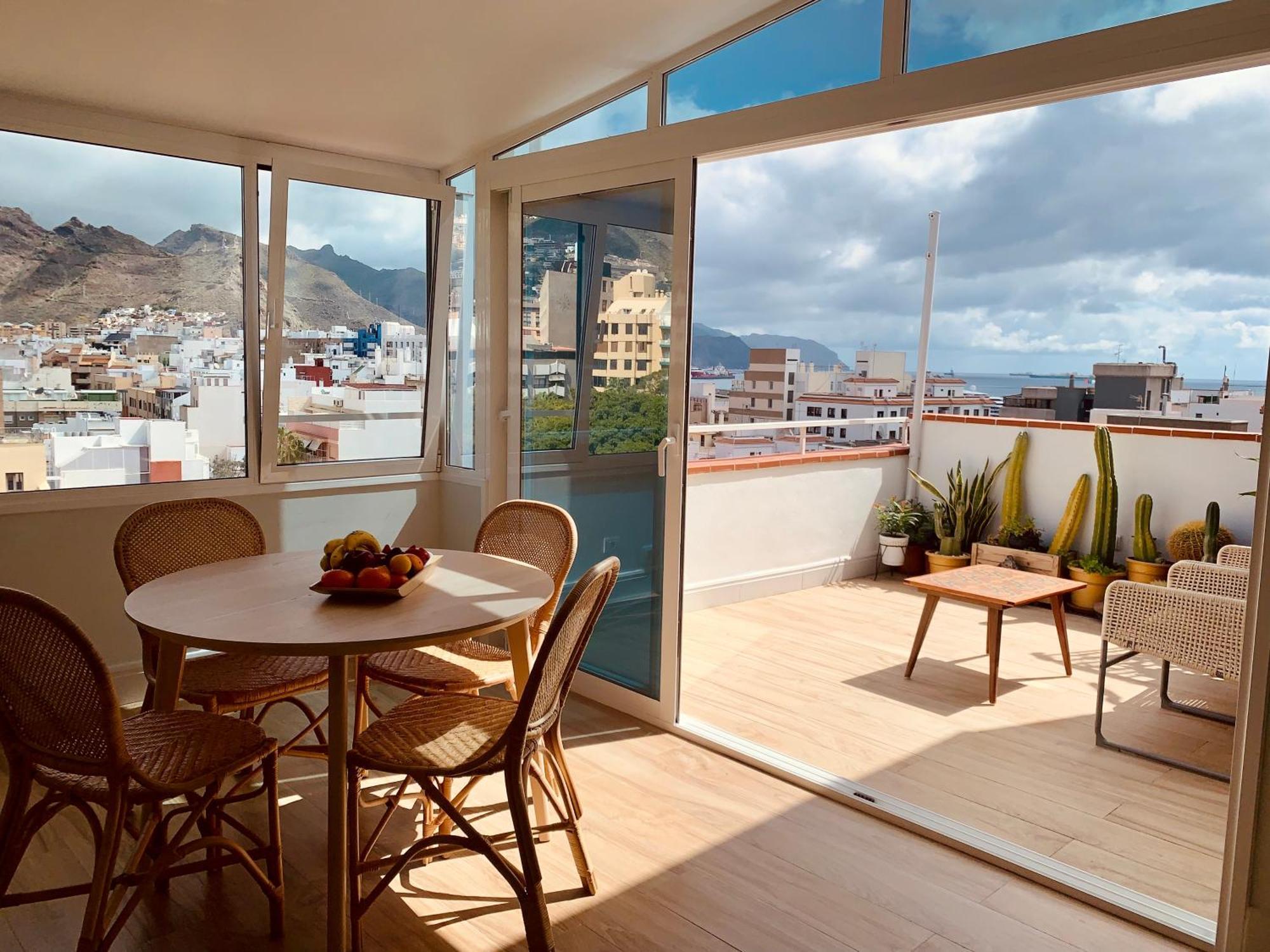 Atico Con Terraza, Vistas Panoramicas Y Parking Apartment *