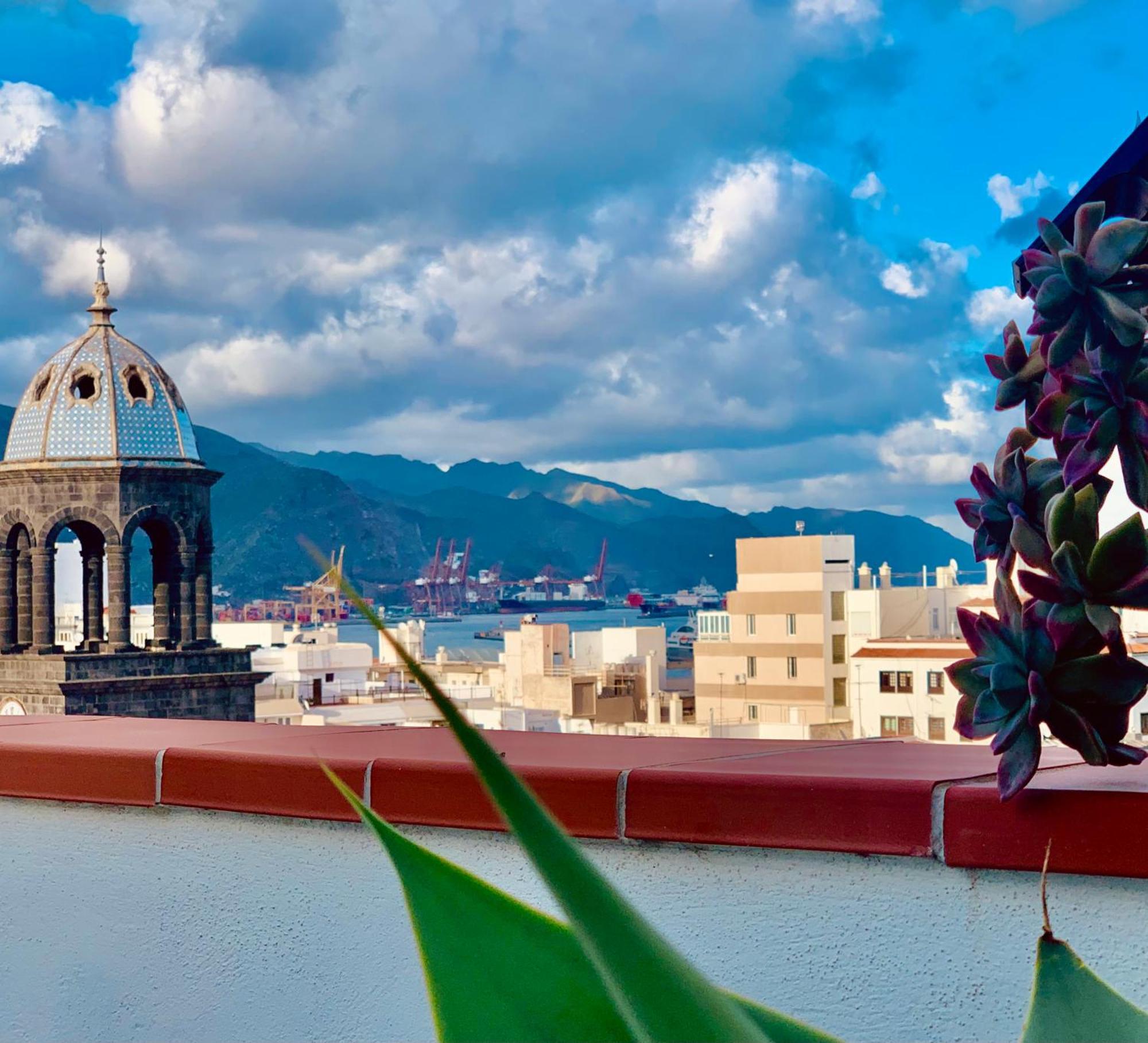 Atico Con Terraza, Vistas Panoramicas Y Parking * Santa Cruz de Tenerife